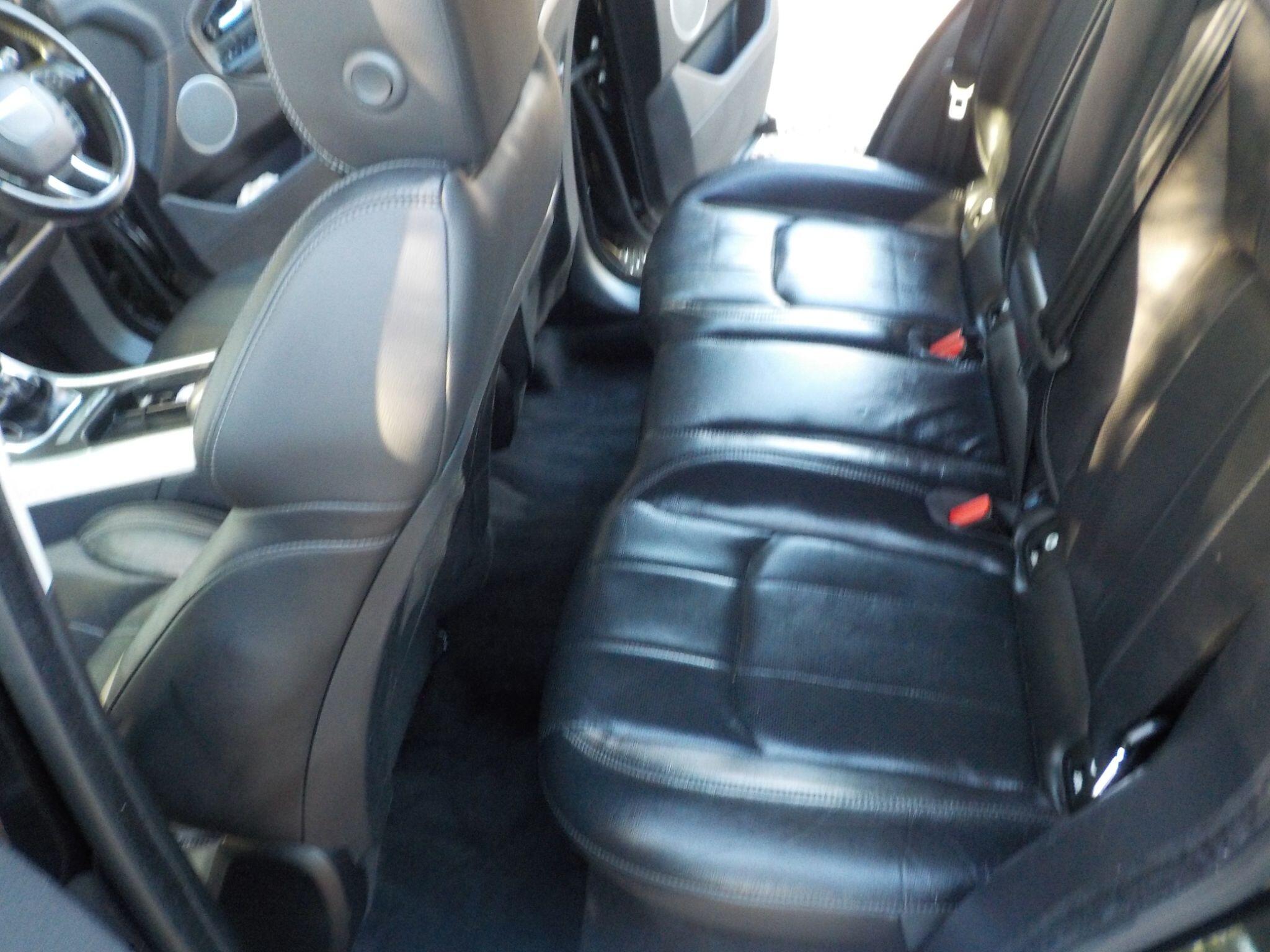 Land Rover Range Rover Evoque 2.0 eD4 SE Tech FWD Euro 6 (s/s) 5dr
