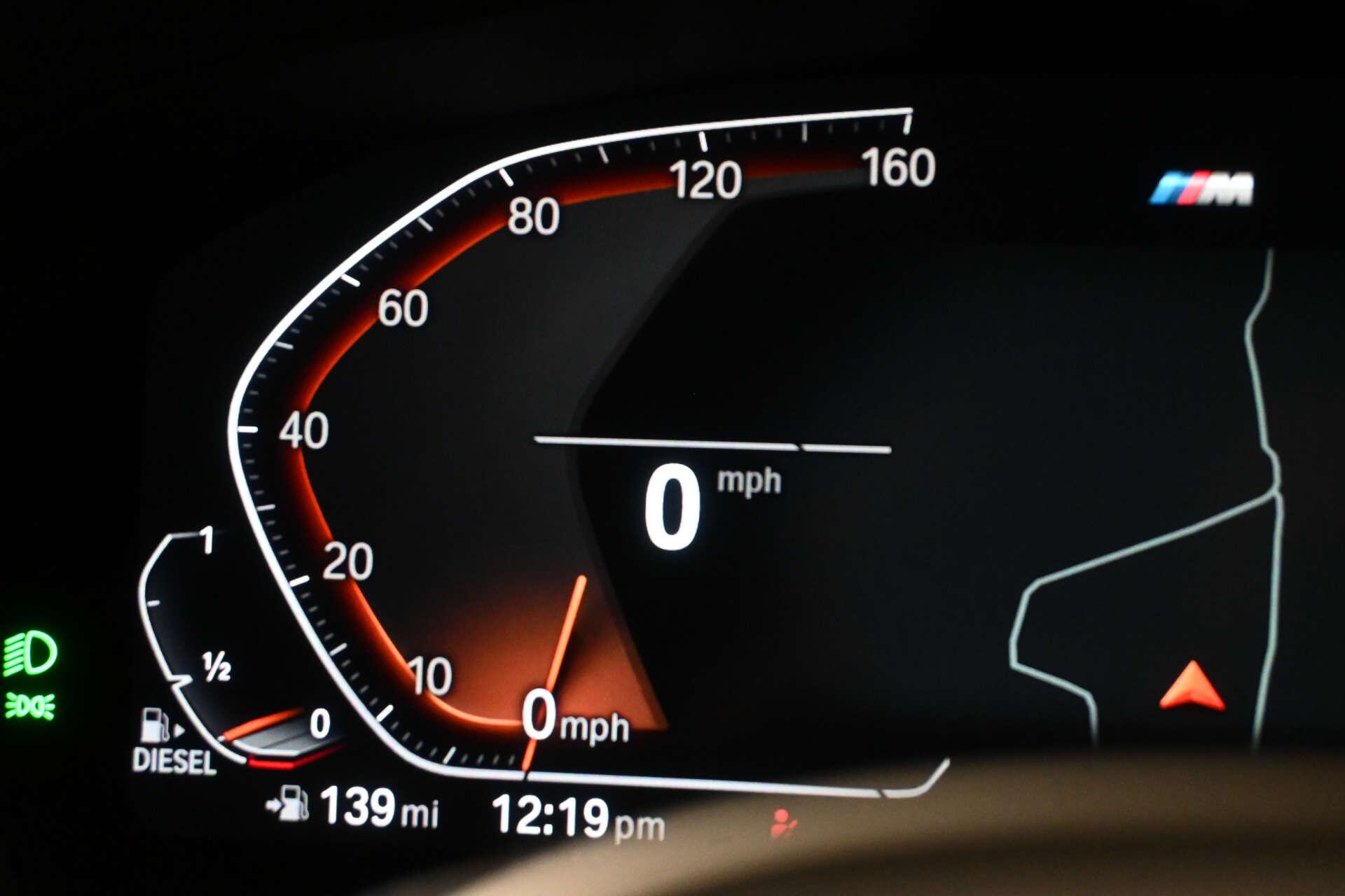 BMW 5 Series view 40