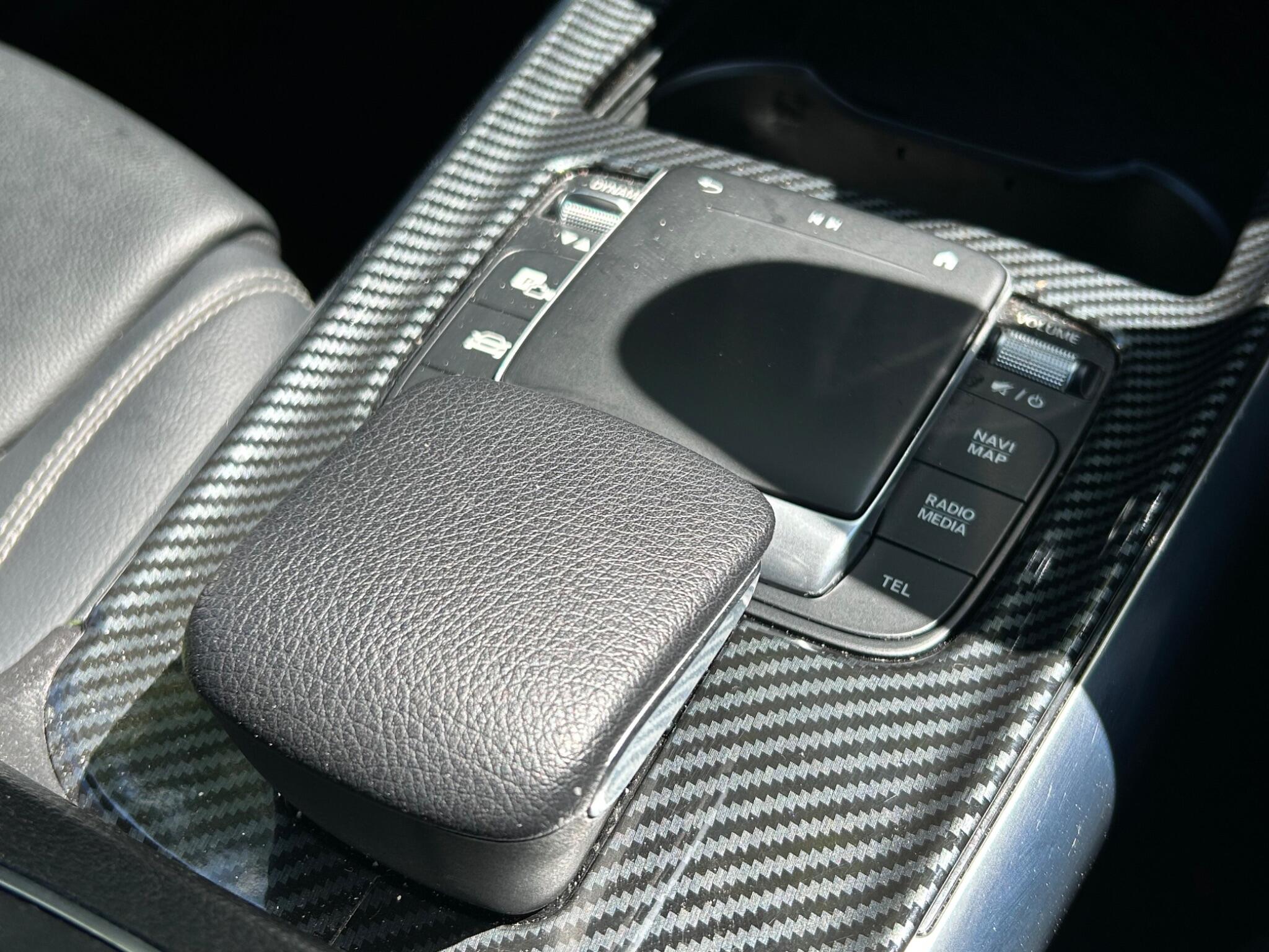 Mercedes-Benz Gla view 28