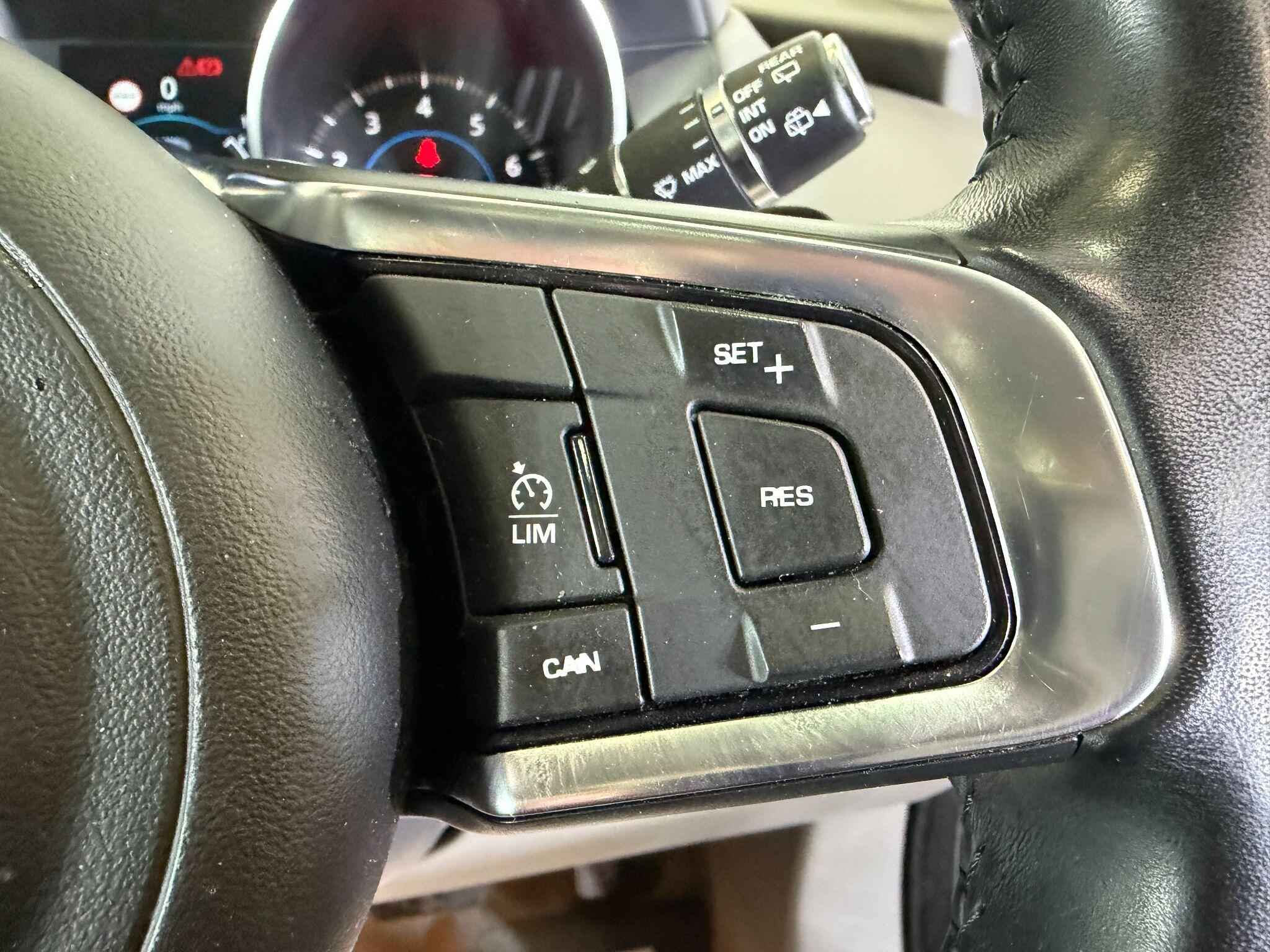 Jaguar F-Pace view 20