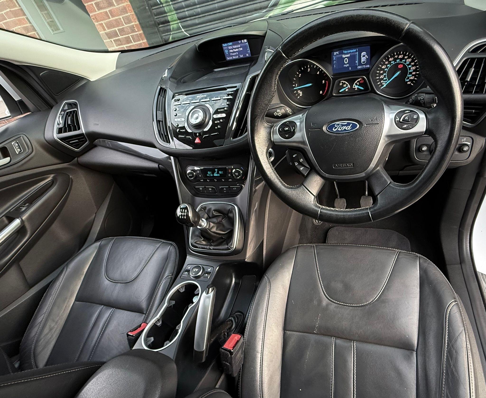Ford Kuga view 10