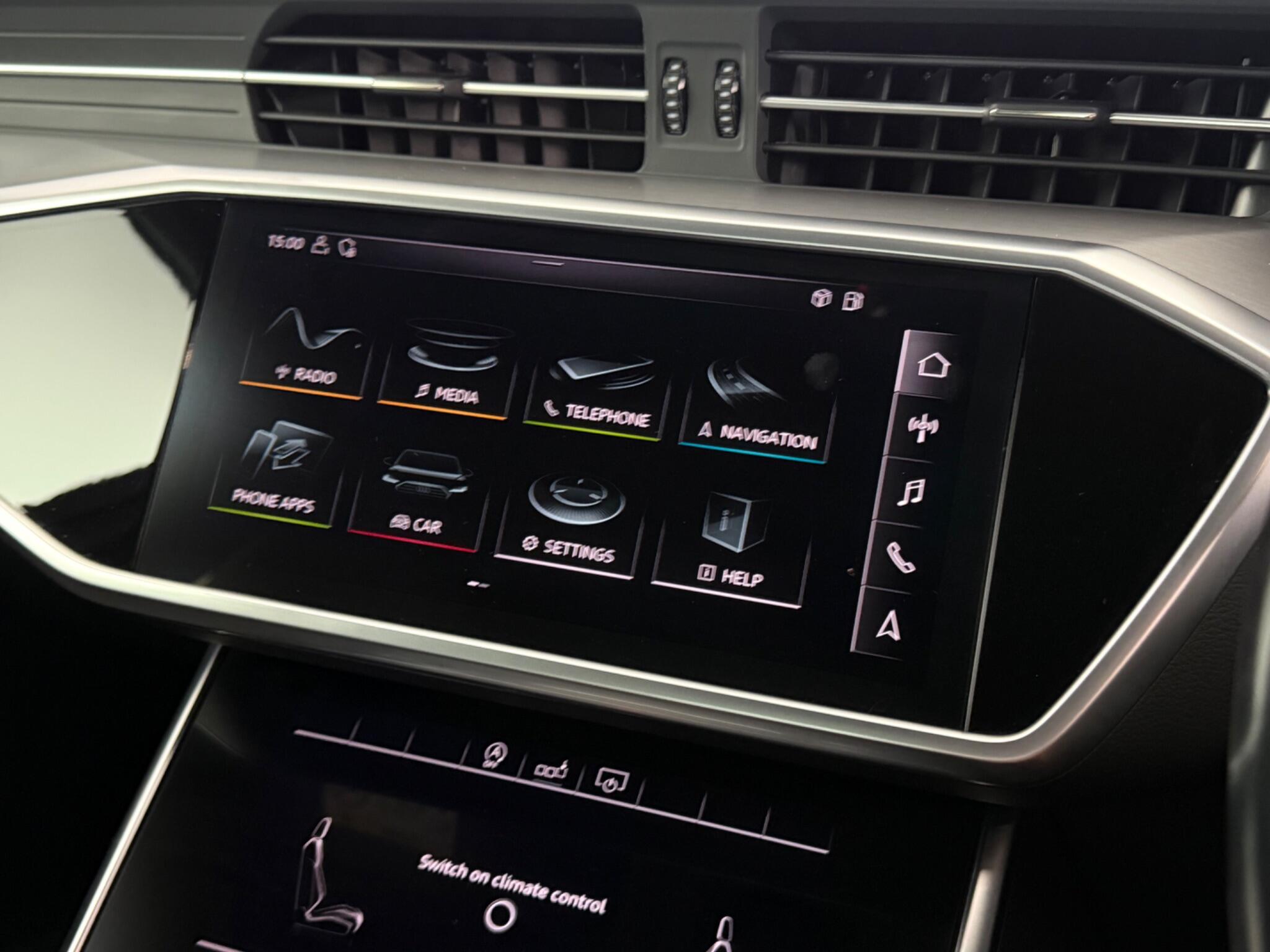 Audi A6 view 25