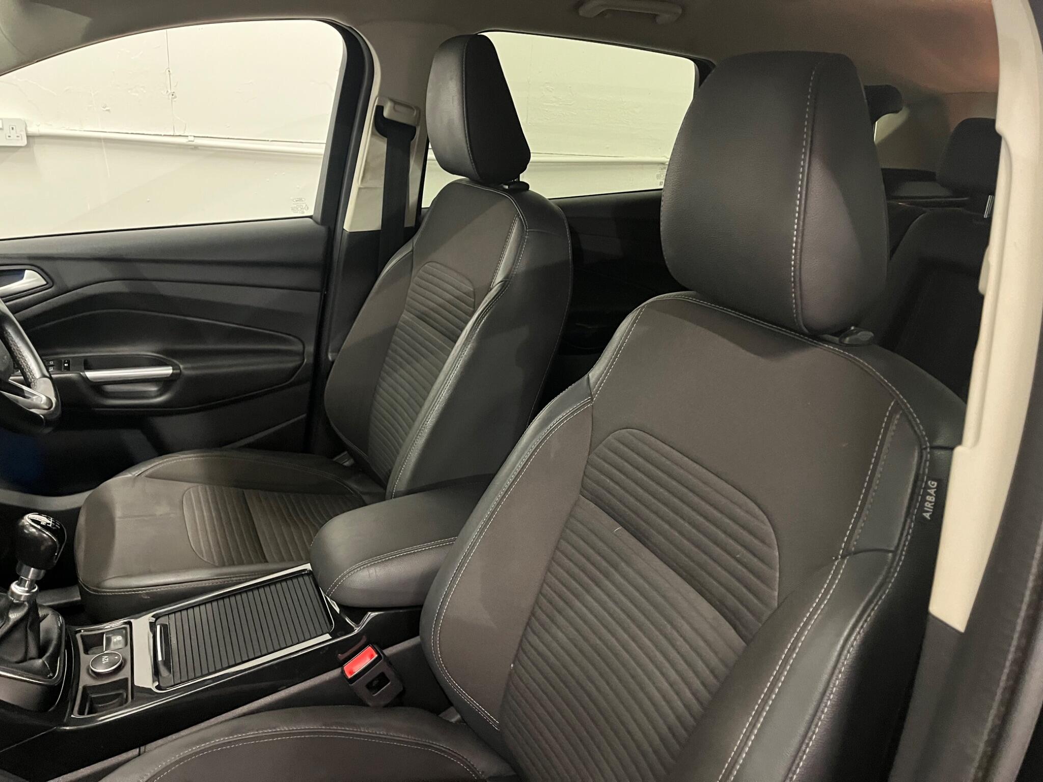 2018 Ford Kuga image 22