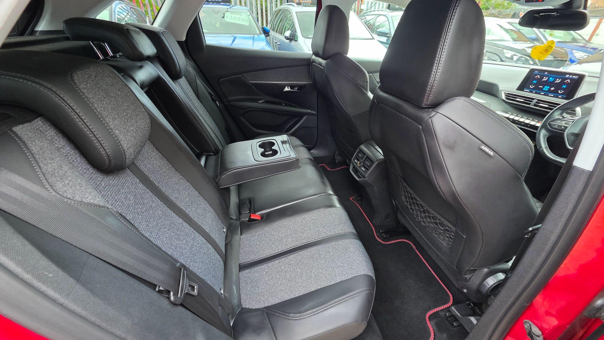 Peugeot 3008 view 29