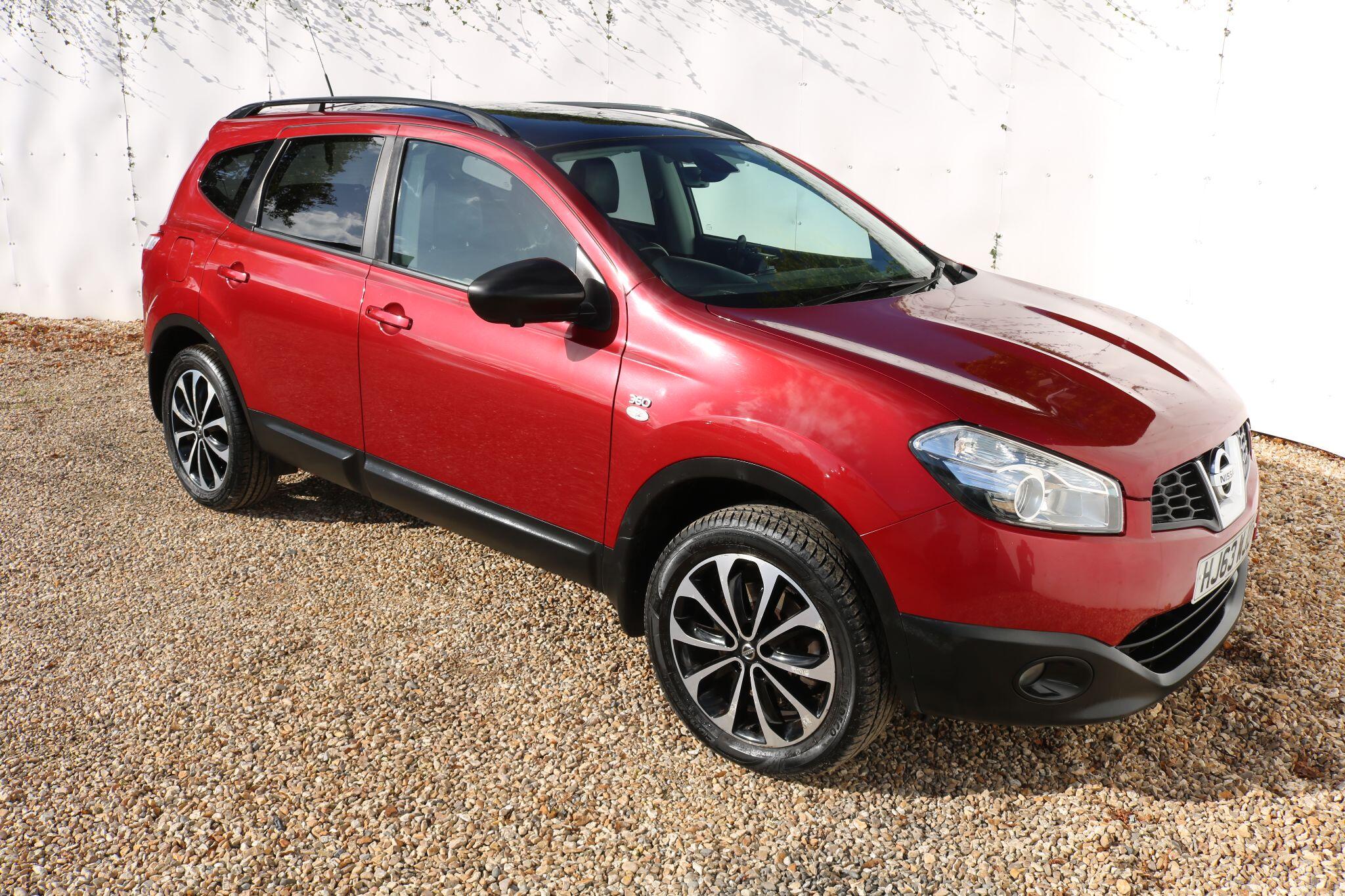 Nissan Qashqai+2 view 11