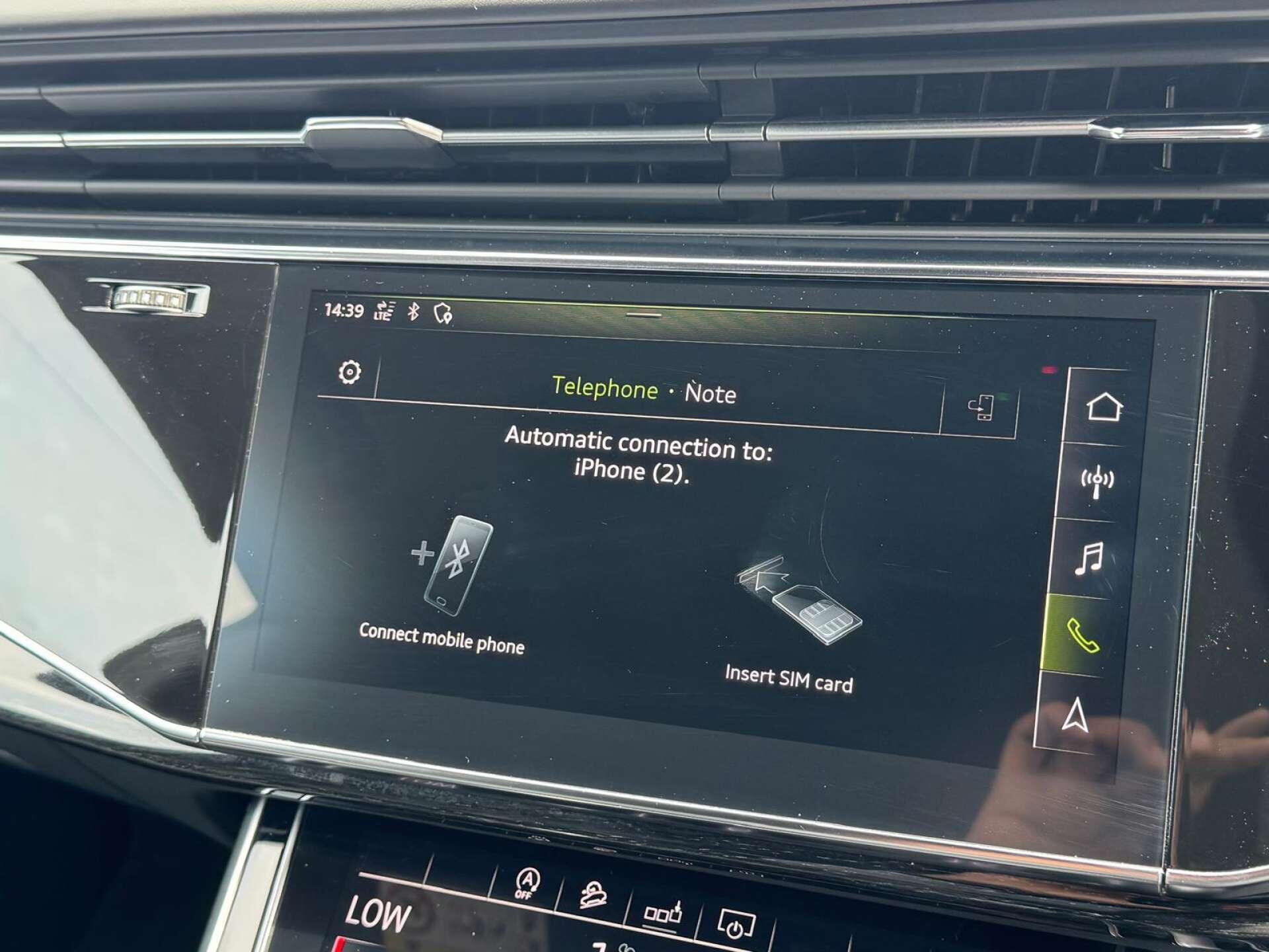 Audi Q8 view 34