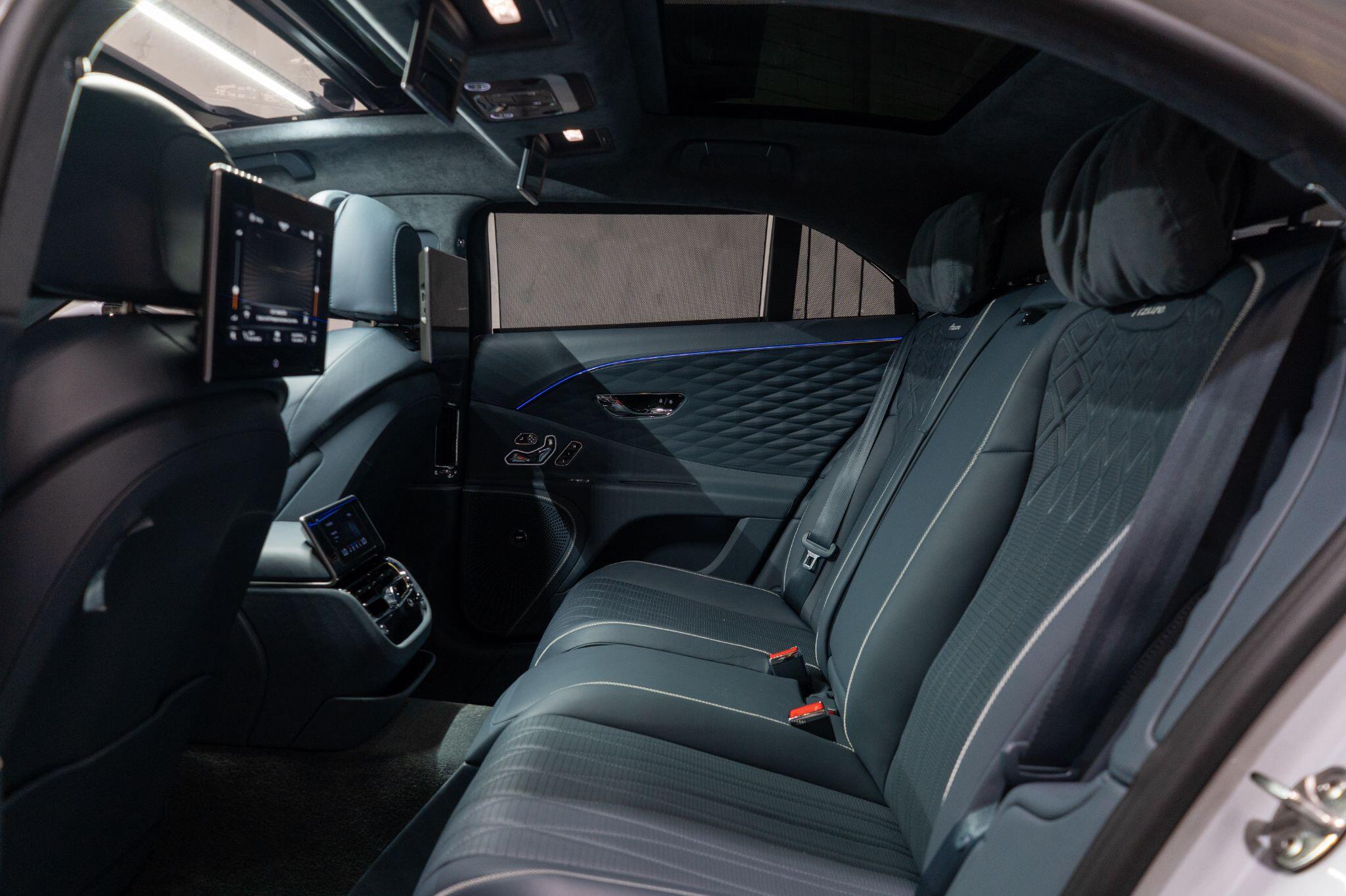 Bentley Flying Spur view 17