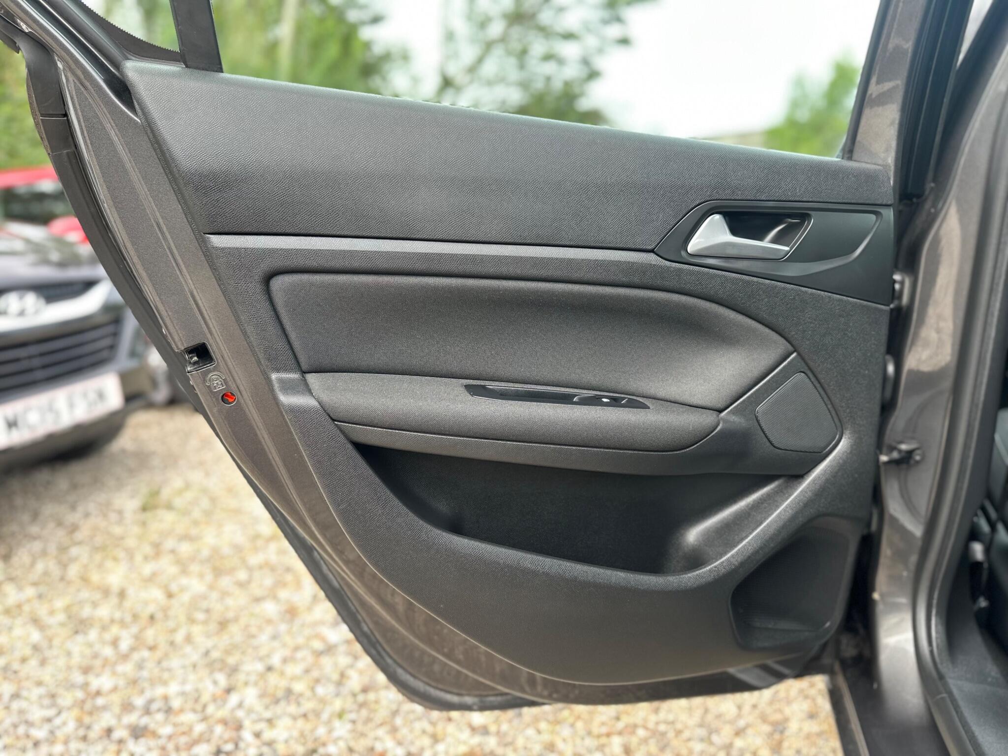 Peugeot 308 view 54