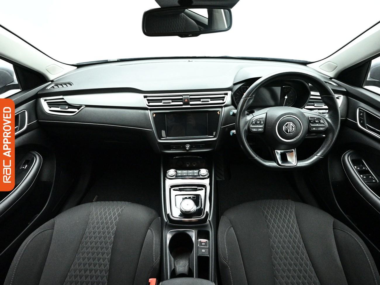 MG MG5 view 2