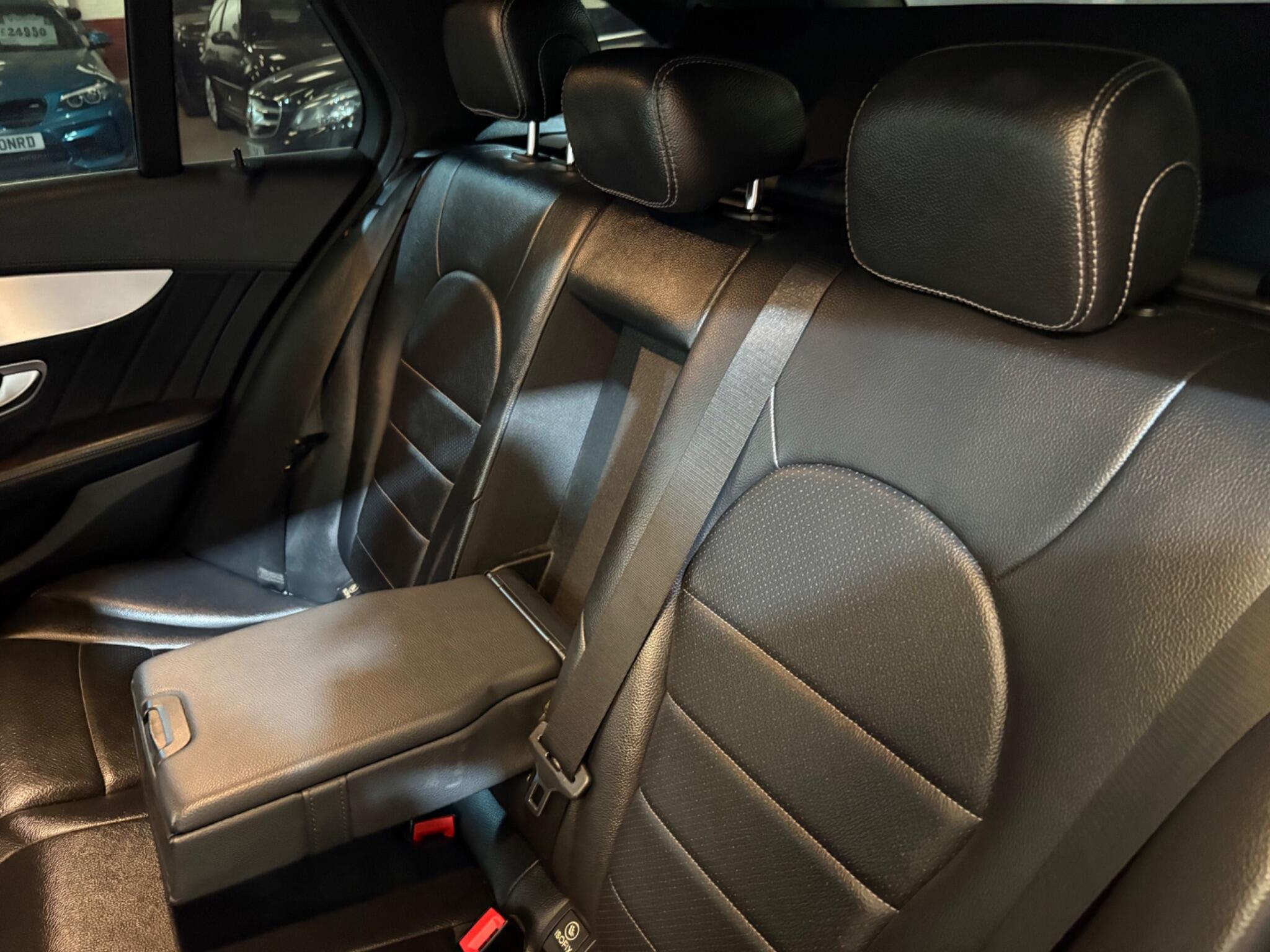 Mercedes-Benz C Class view 80