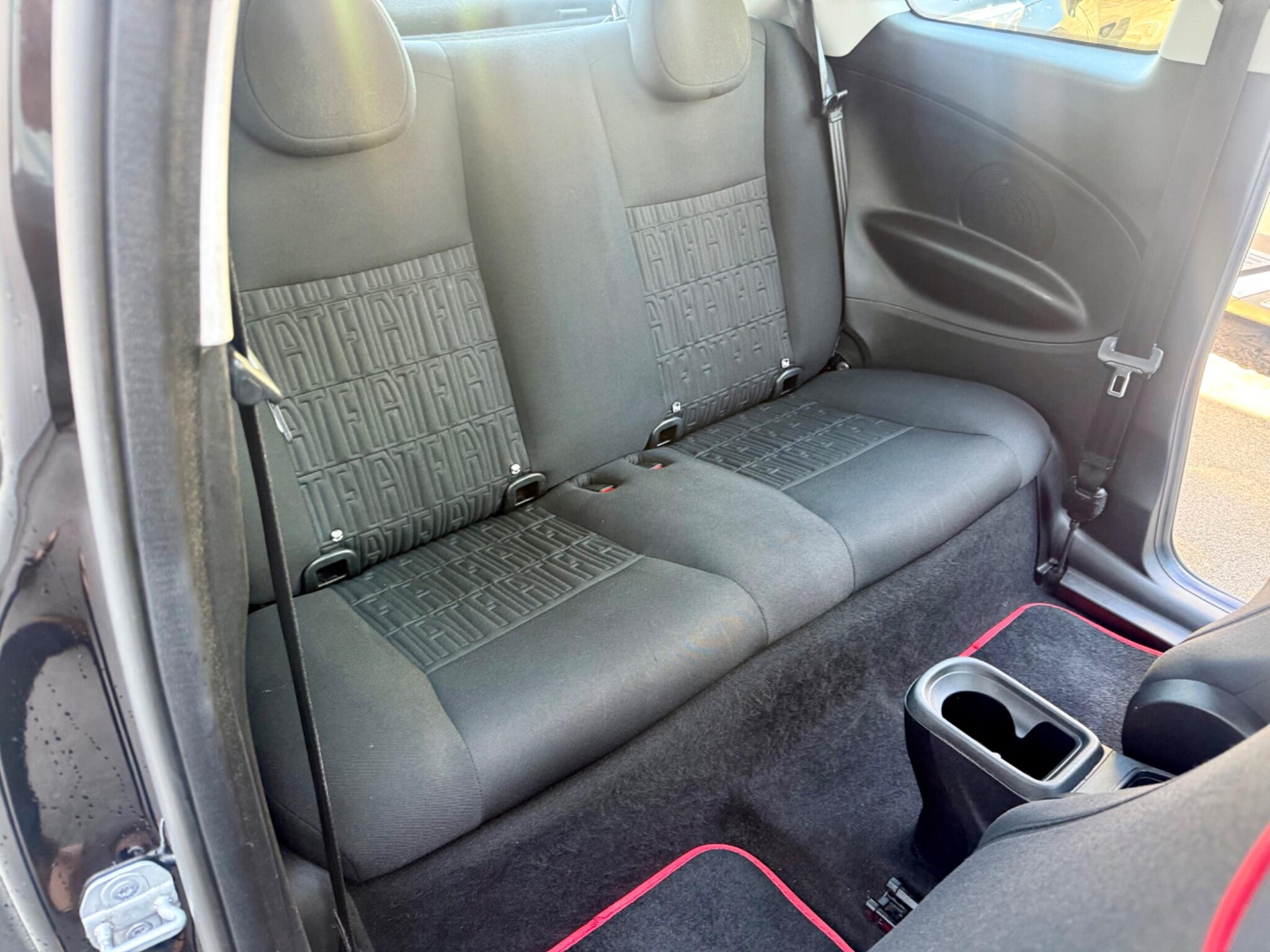 Fiat 500e view 11