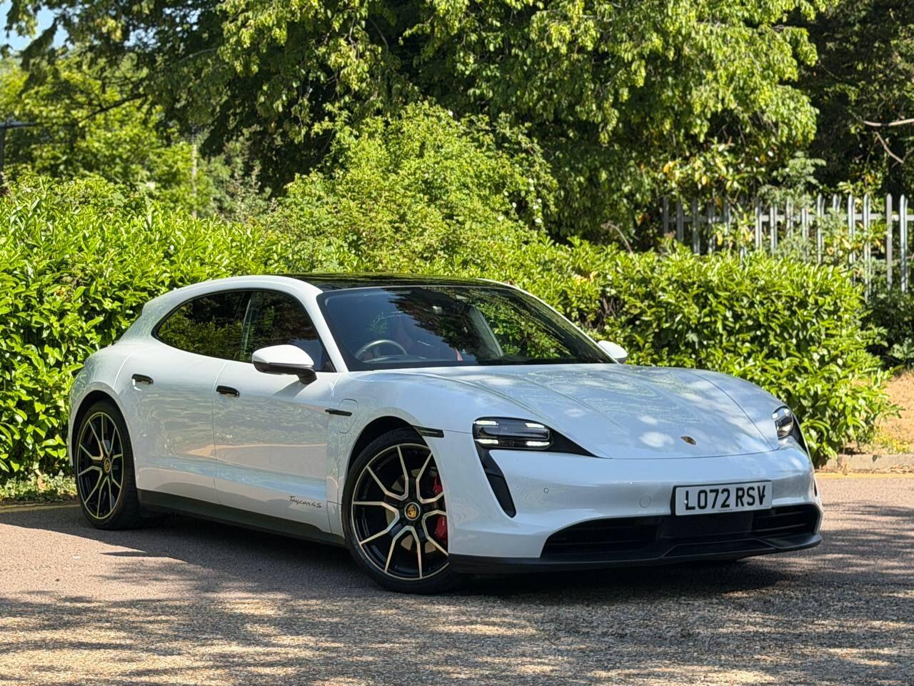 Porsche Taycan view 71
