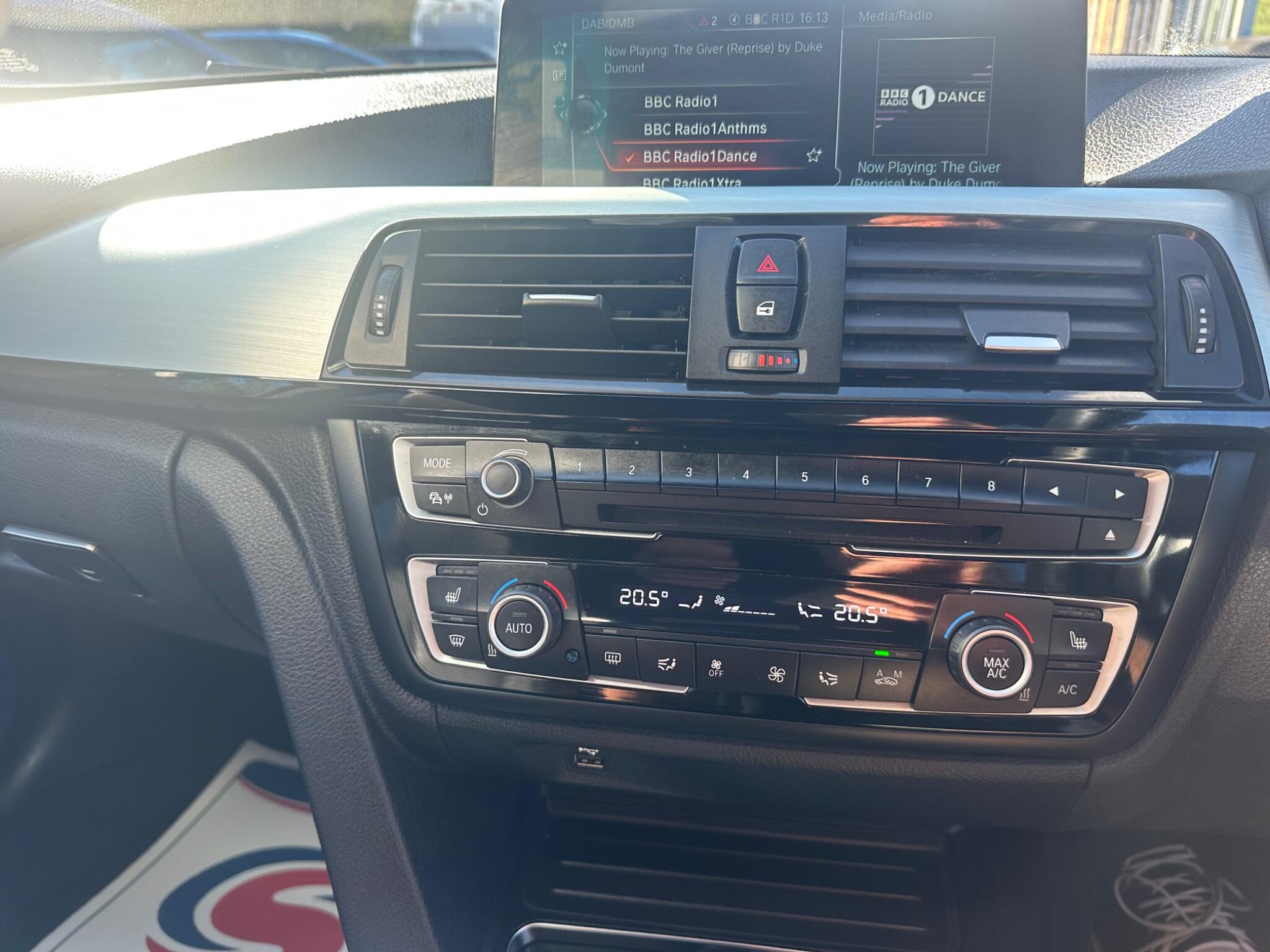 BMW 4 Series view 17