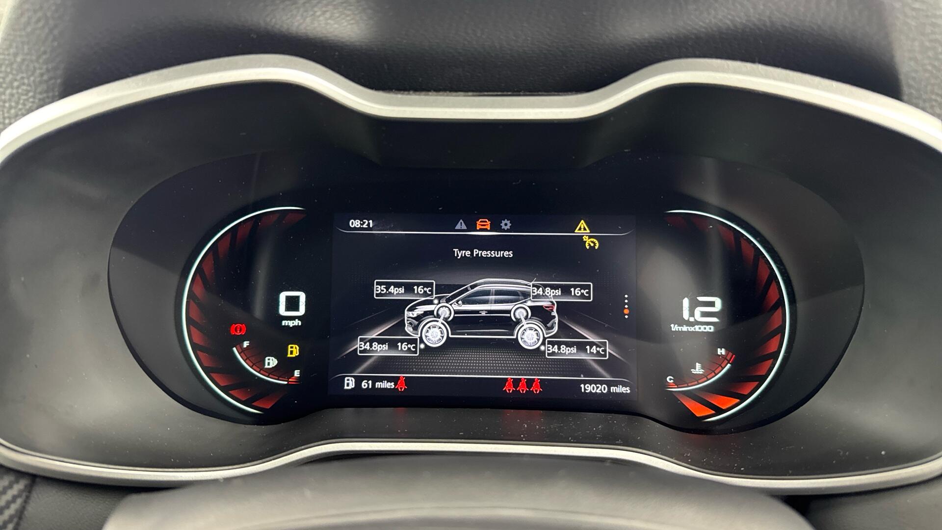 MG ZS view 12