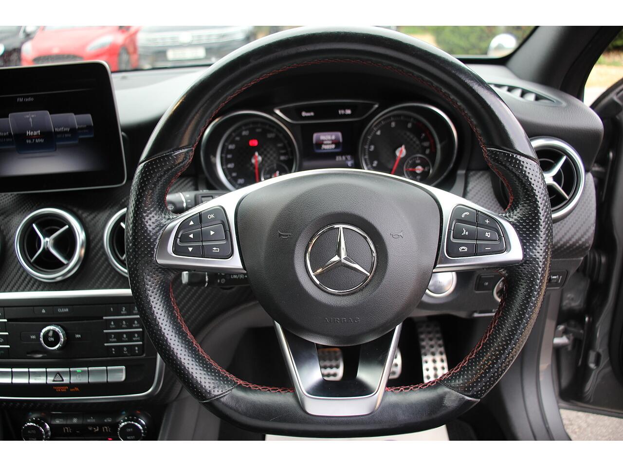 Mercedes-Benz A-Class view 26