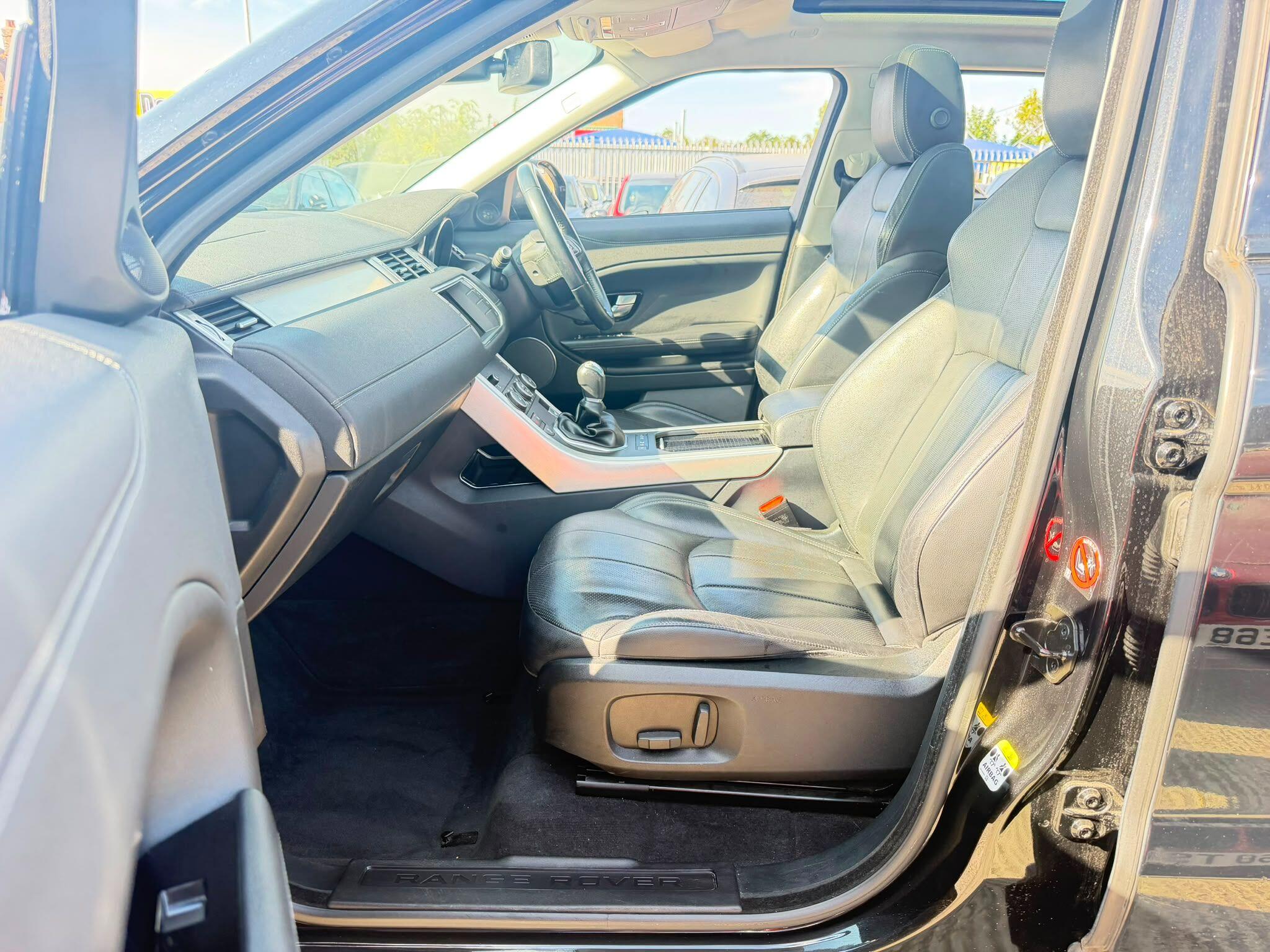 Land Rover Range Rover Evoque view 30