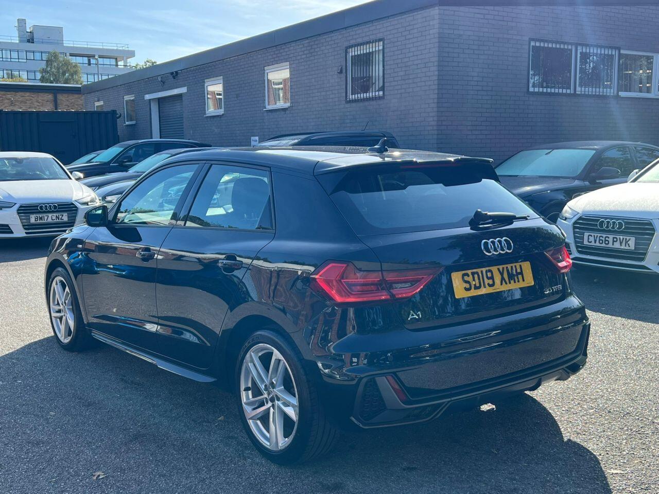 Audi A1 view 9