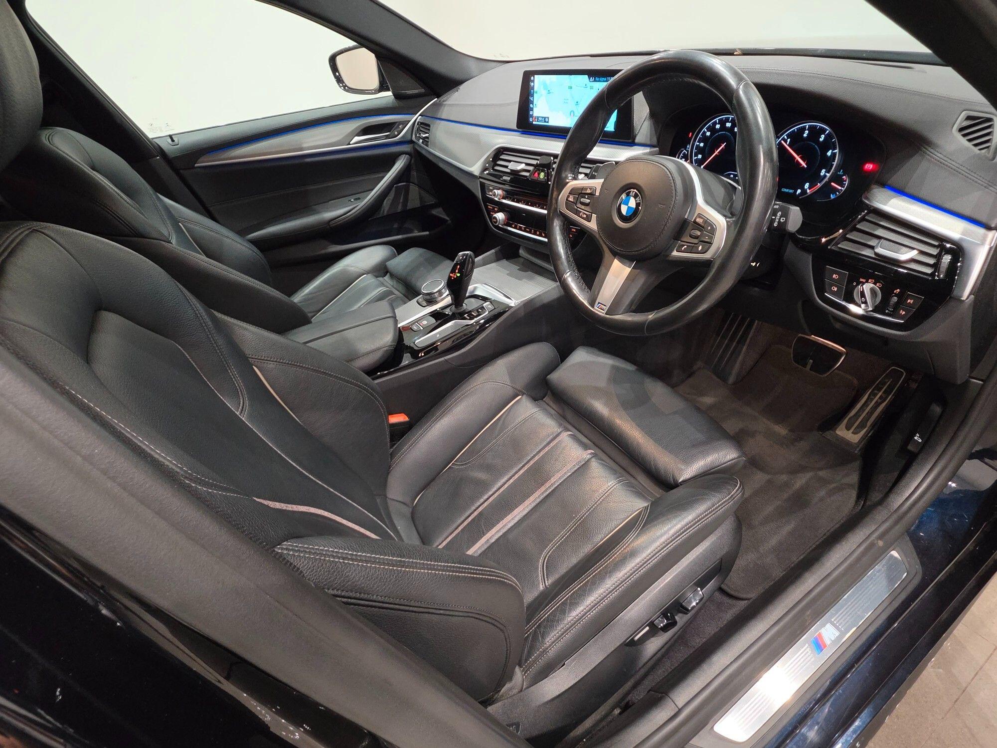 BMW 5 Series view 89