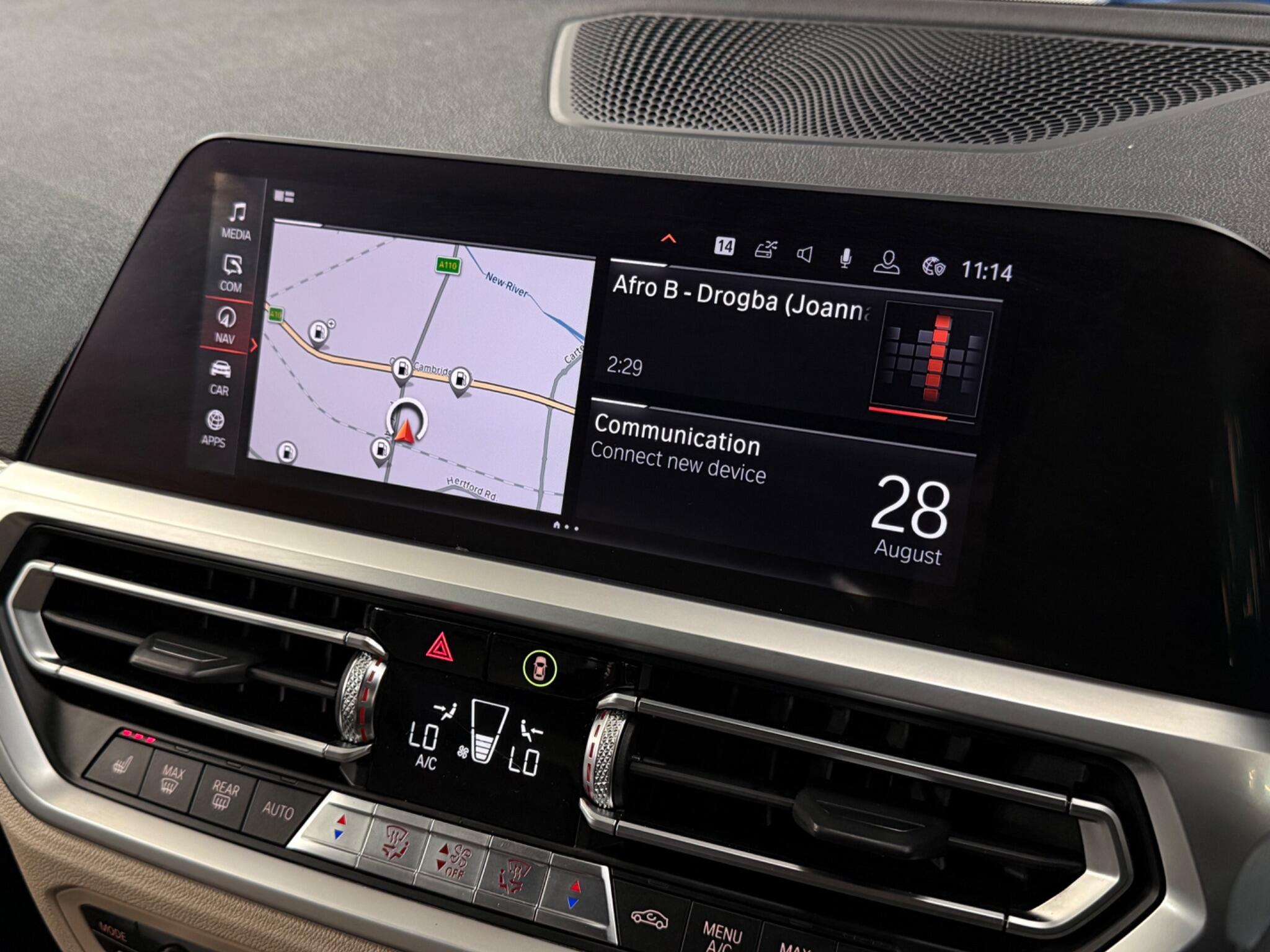 BMW 3 Series view 25