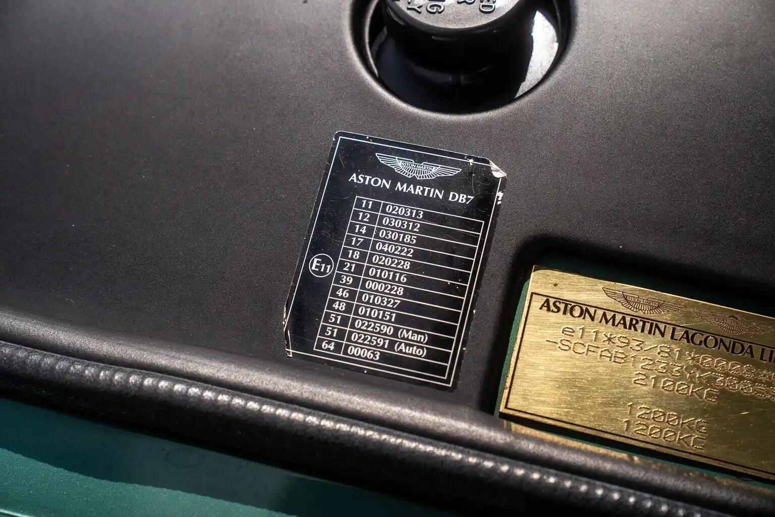 Aston Martin DB7 view 47