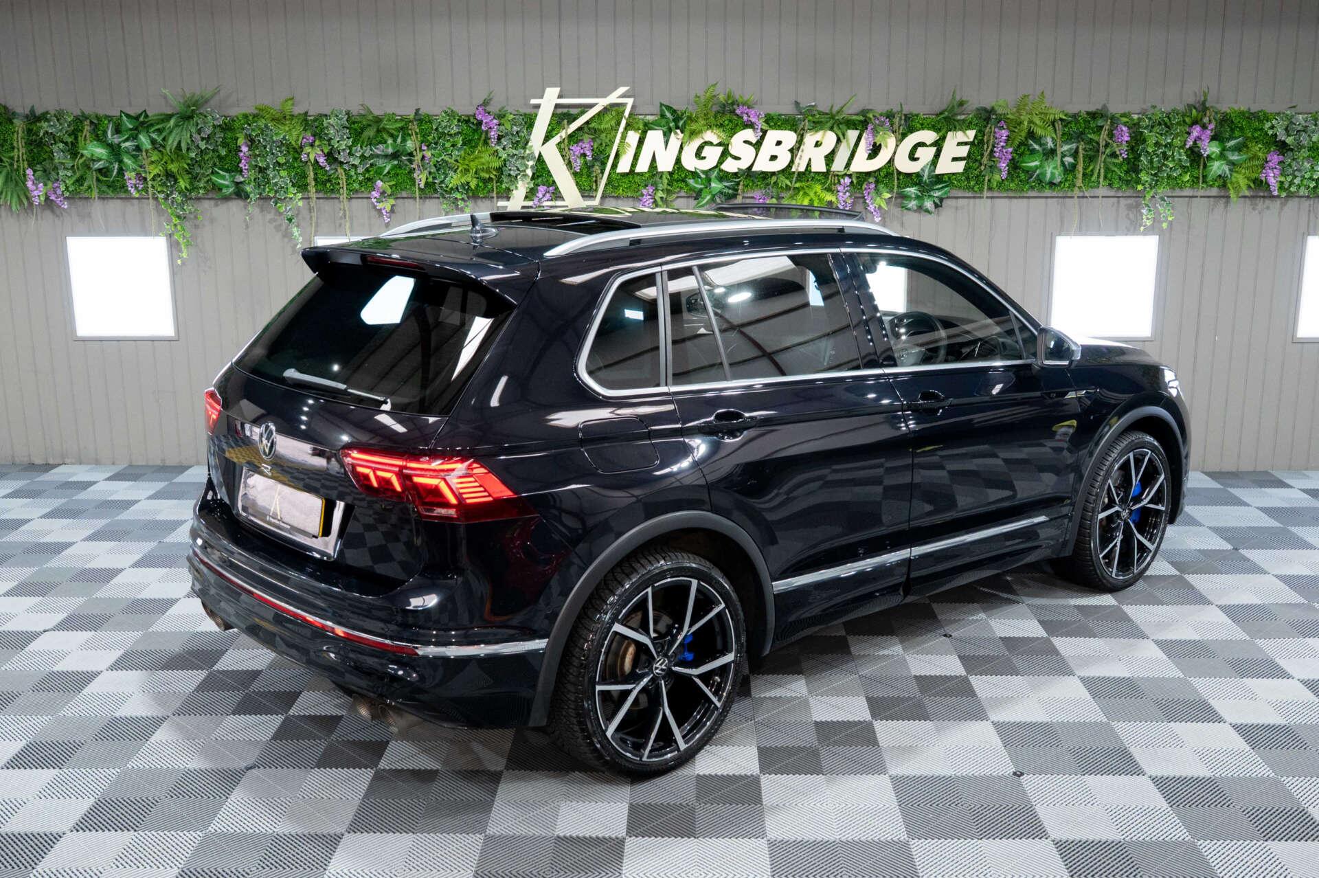 Volkswagen Tiguan view 24