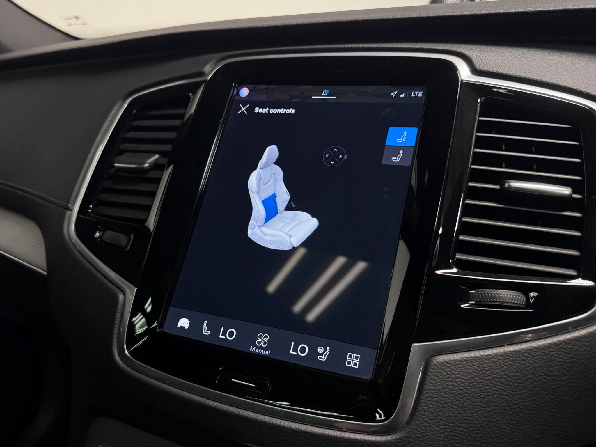 Volvo XC90 view 63