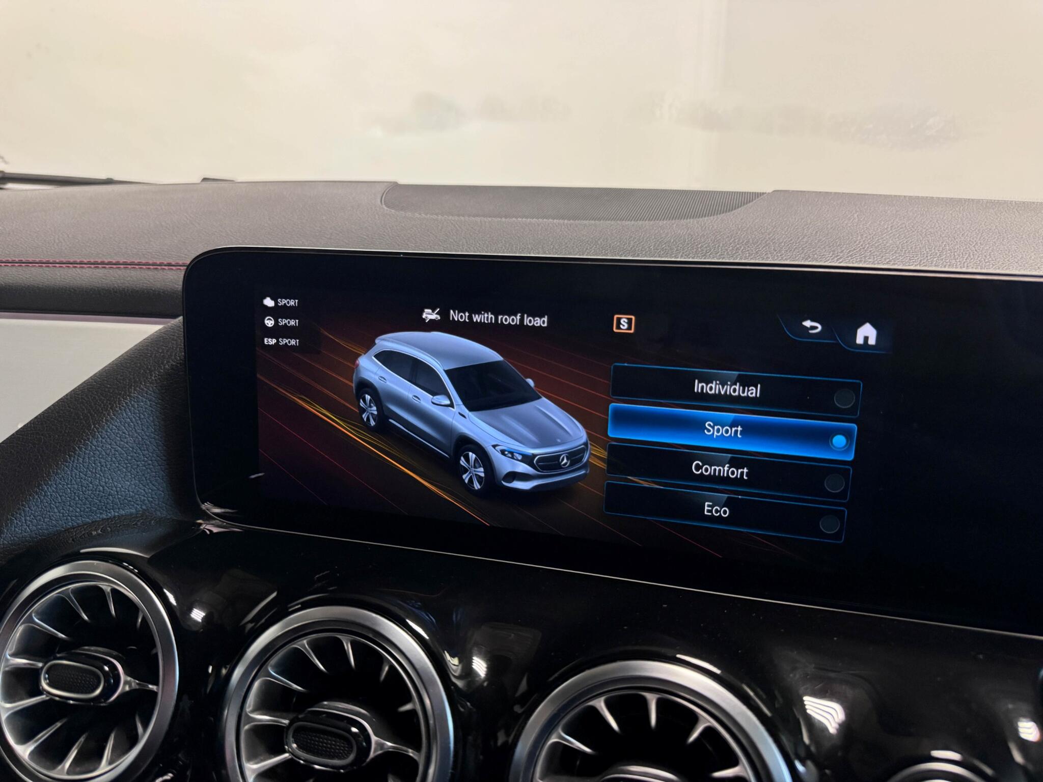Mercedes-Benz Eqa view 52