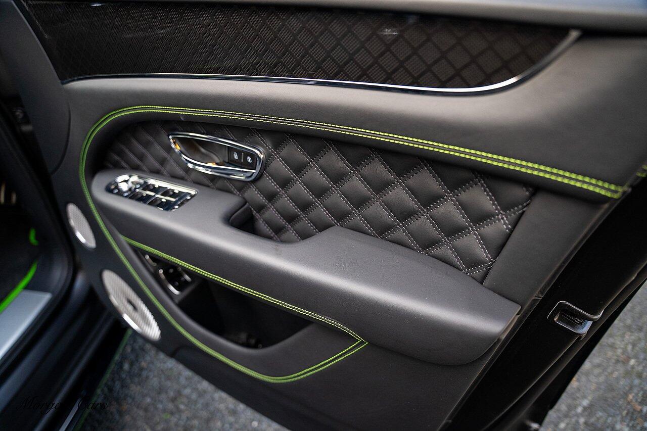 Bentley Bentayga view 52