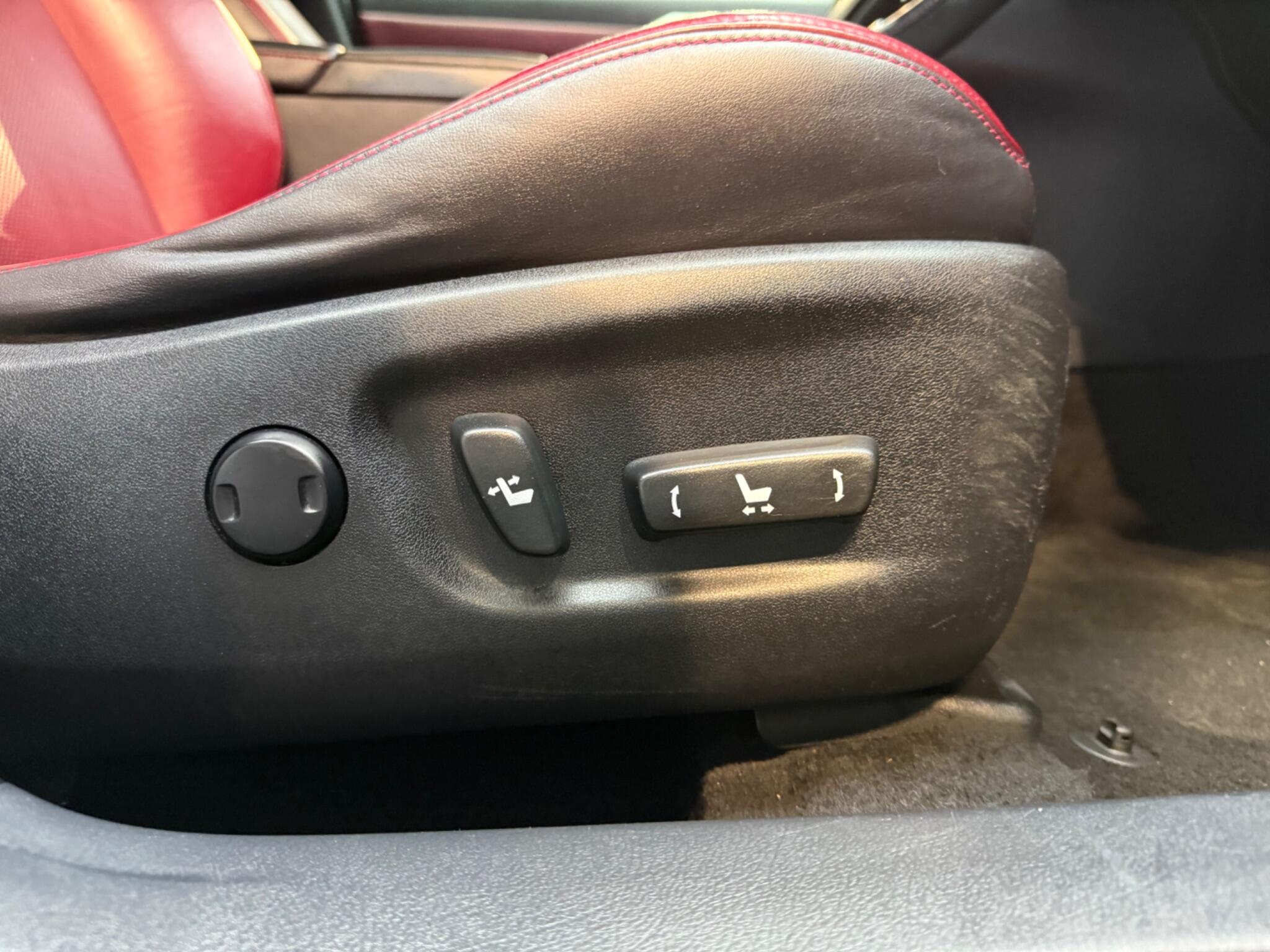 Lexus CT view 23