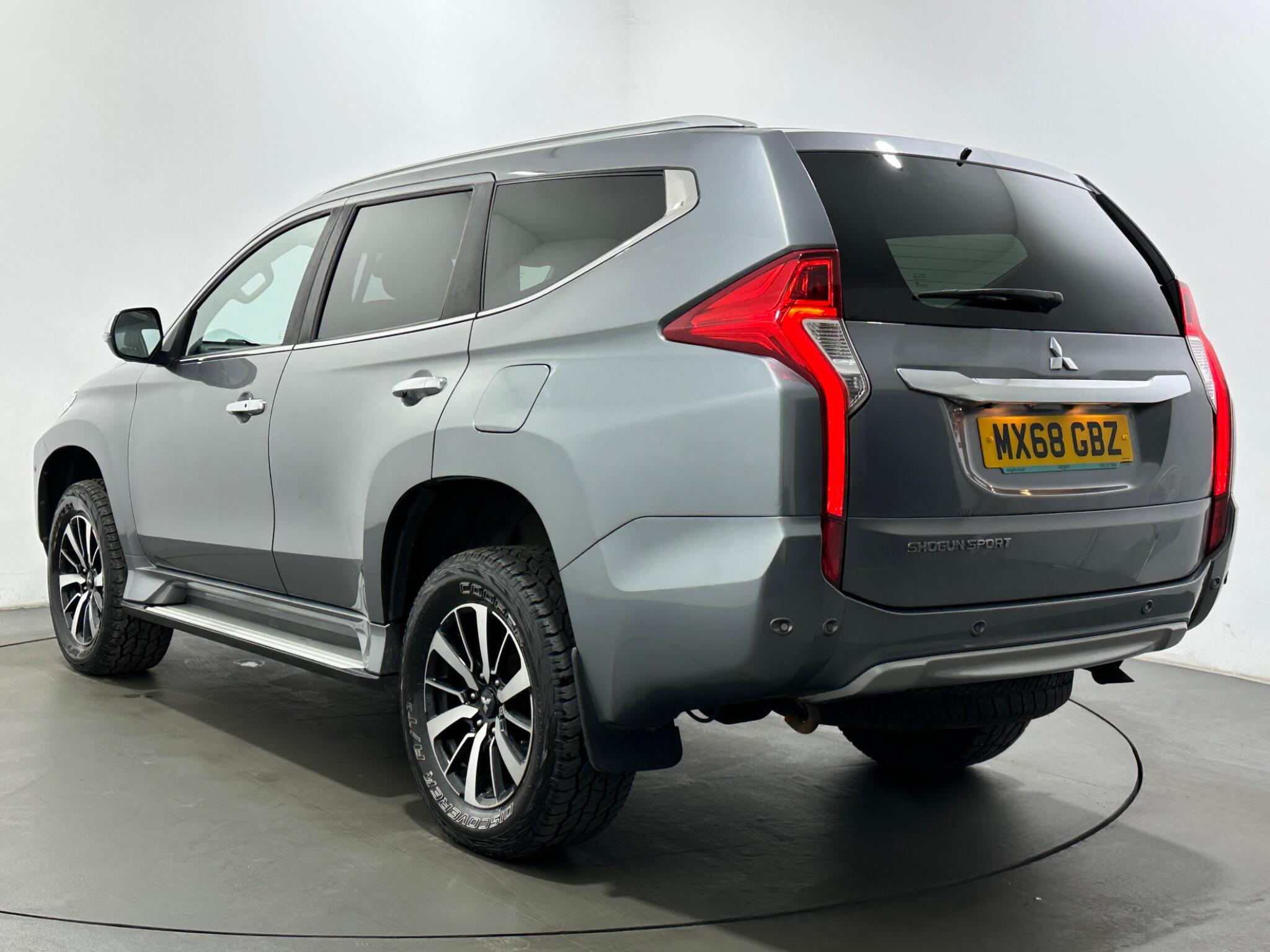 Mitsubishi Shogun Sport view 51