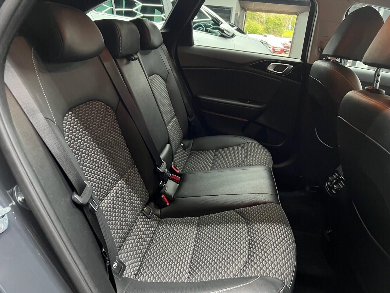 Kia Ceed view 41