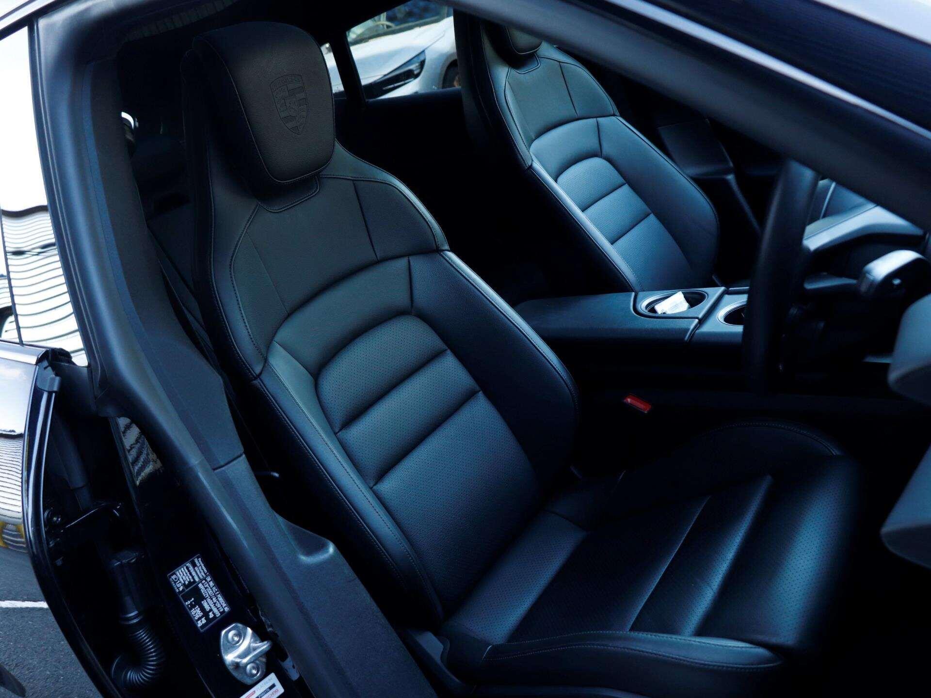 Porsche Taycan view 25