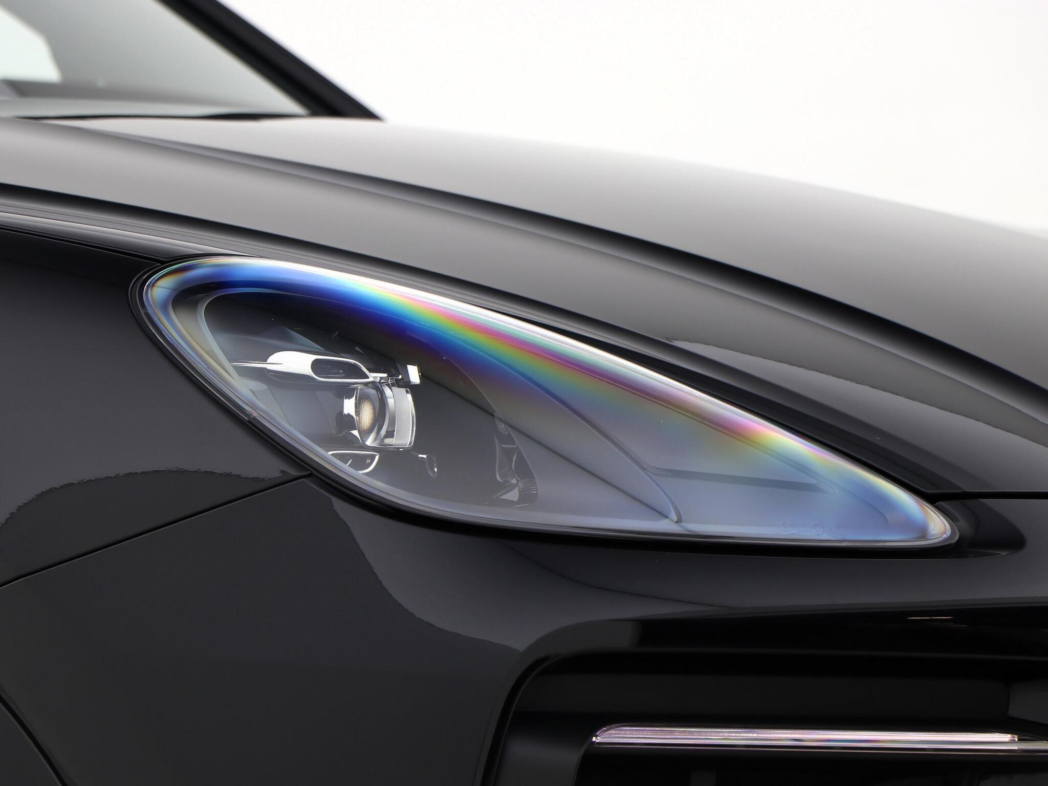 Porsche Cayenne view 10