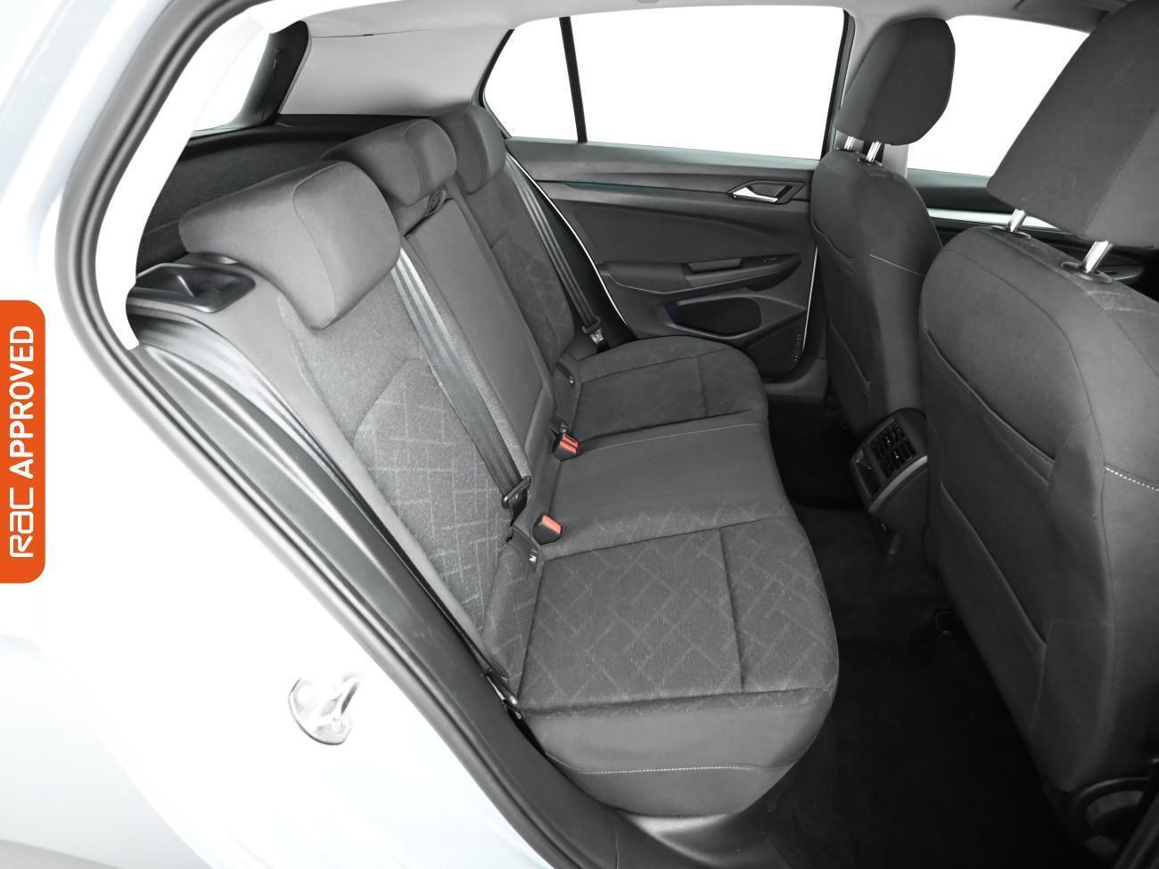 Volkswagen Golf view 13