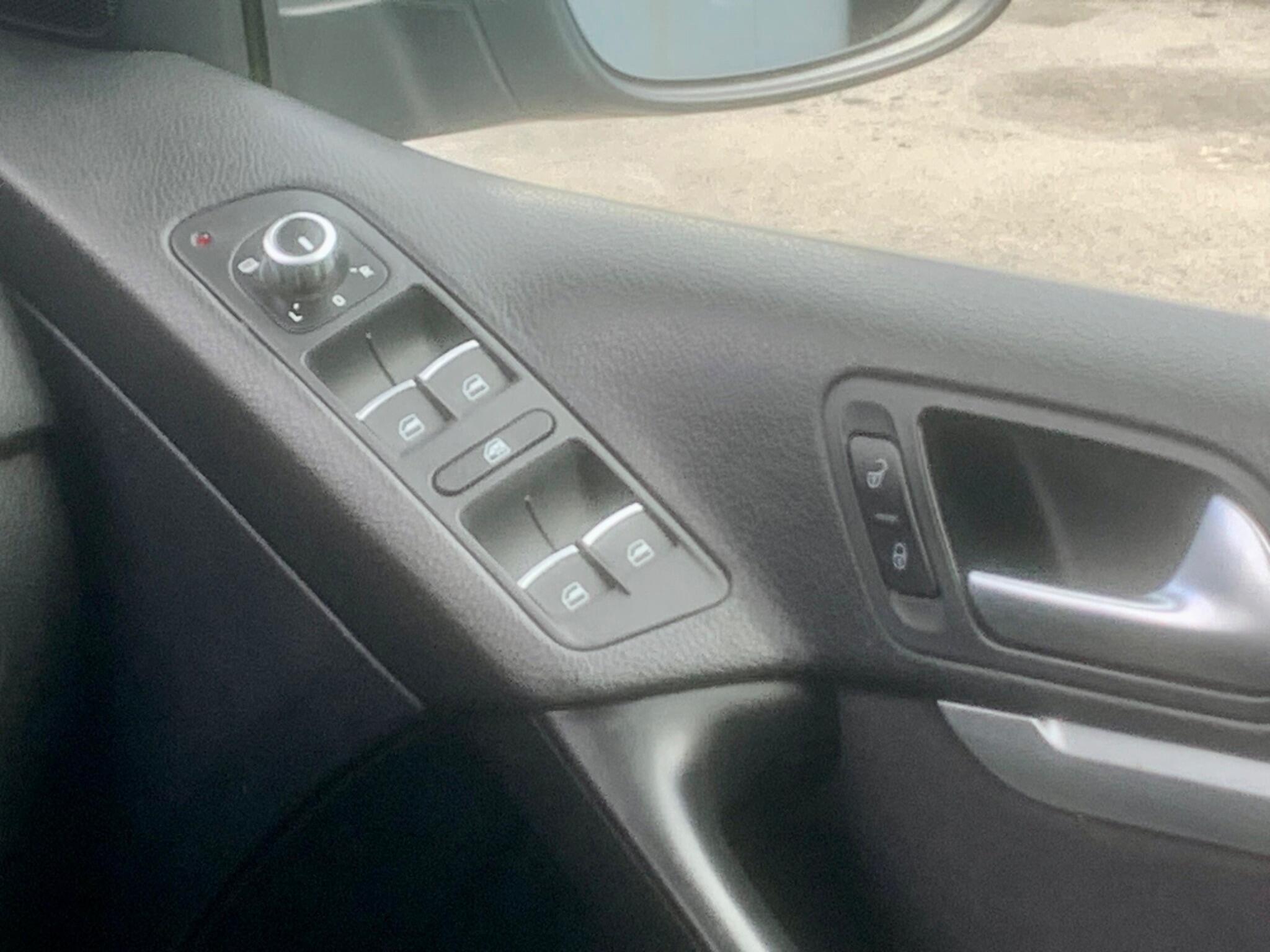 Volkswagen Tiguan view 66