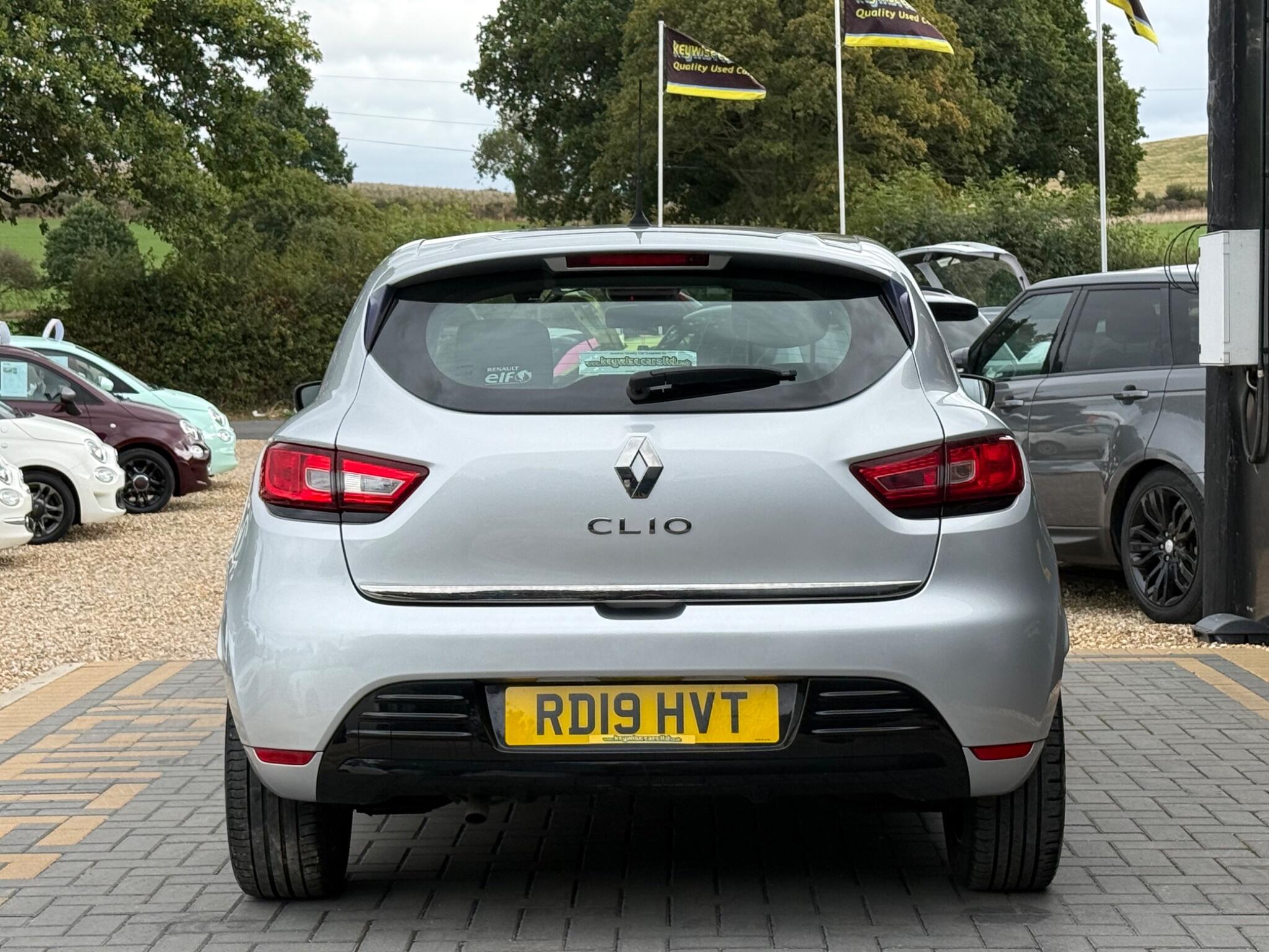 Renault Clio view 4
