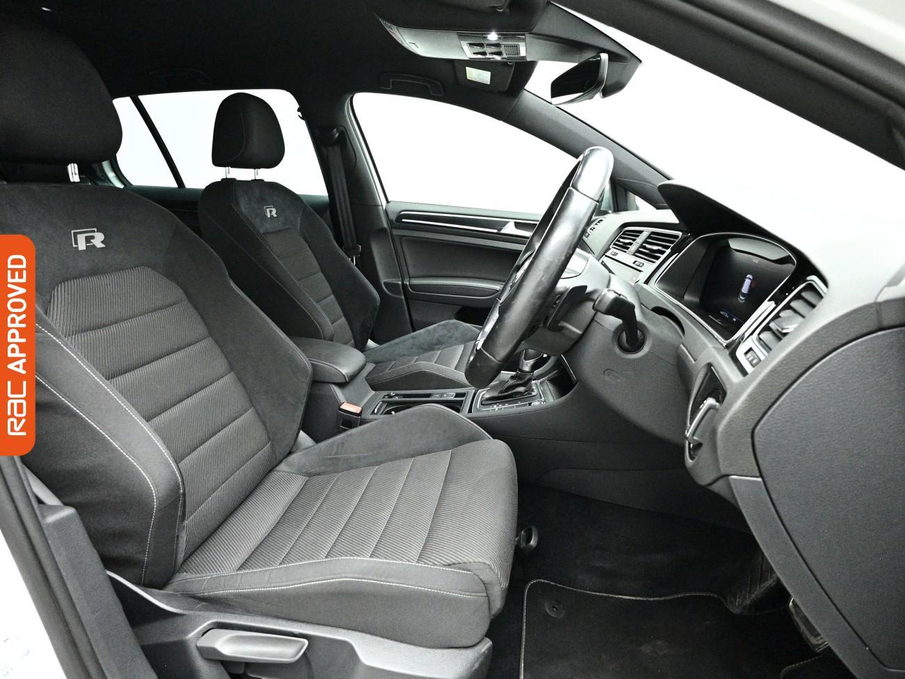 Volkswagen Golf view 12