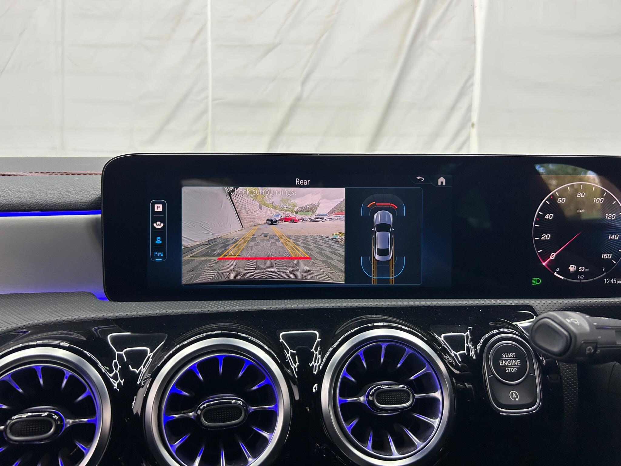 Mercedes-Benz Cla view 39