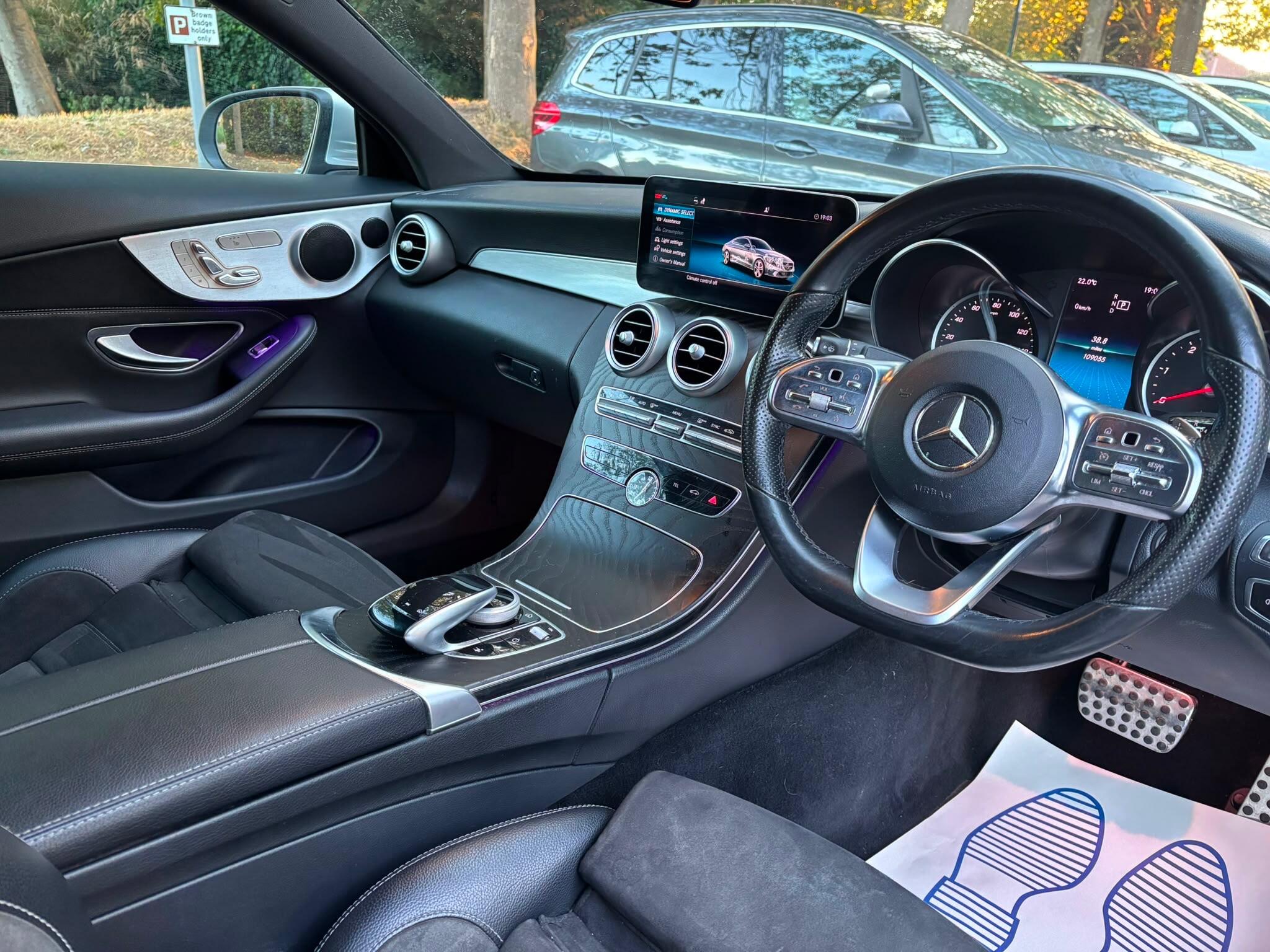 Mercedes-Benz C-Class view 12