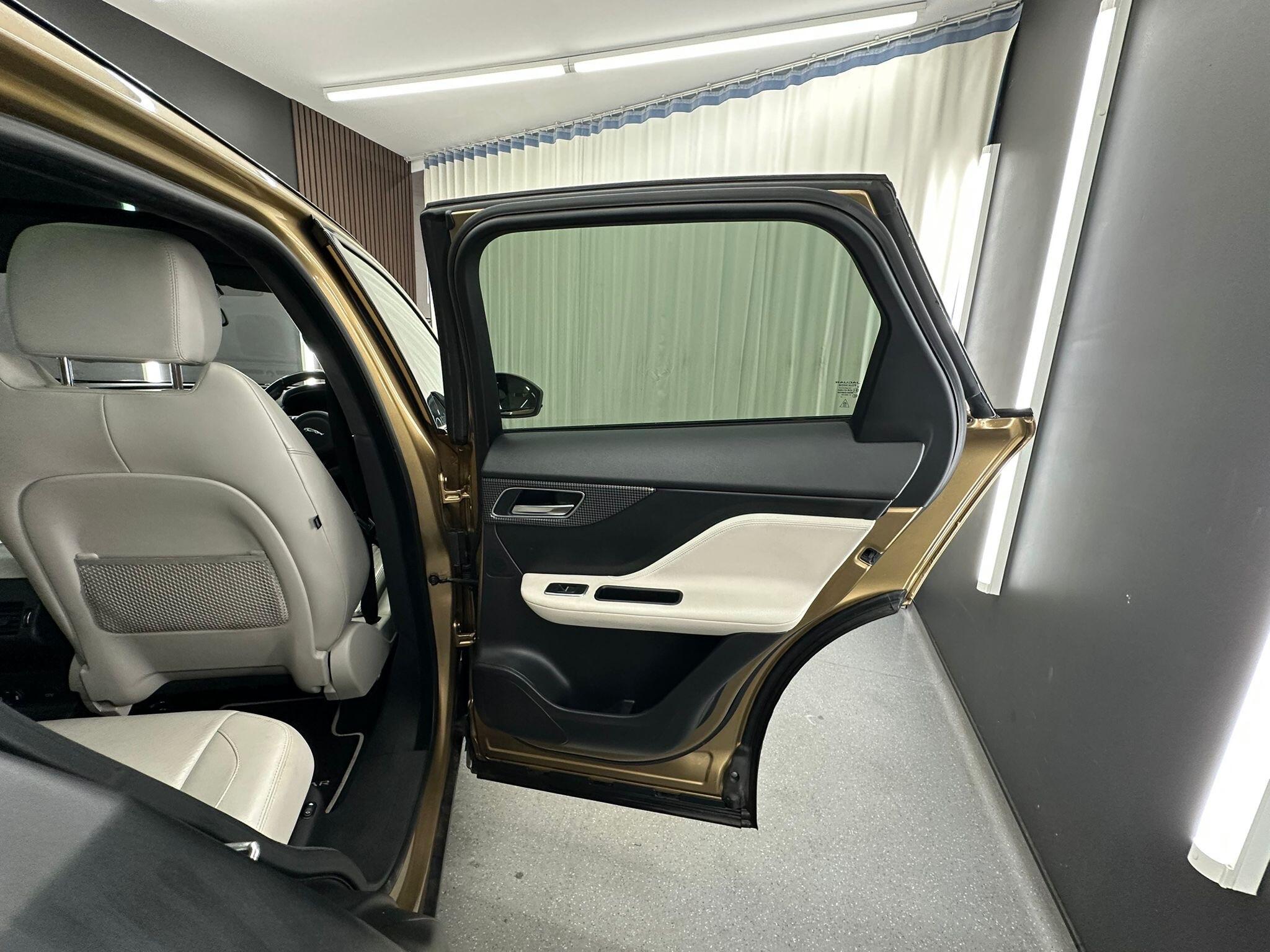 Jaguar F-Pace view 18
