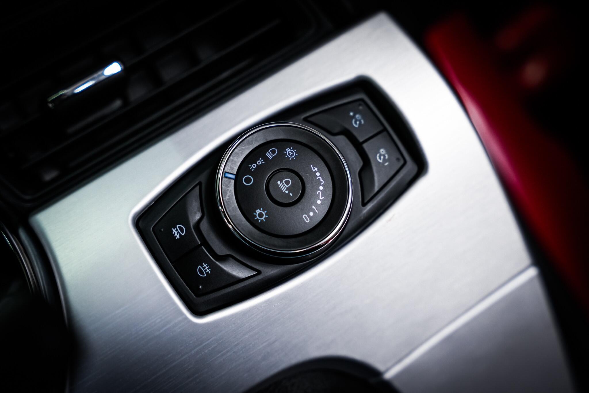 Ford Mustang view 50
