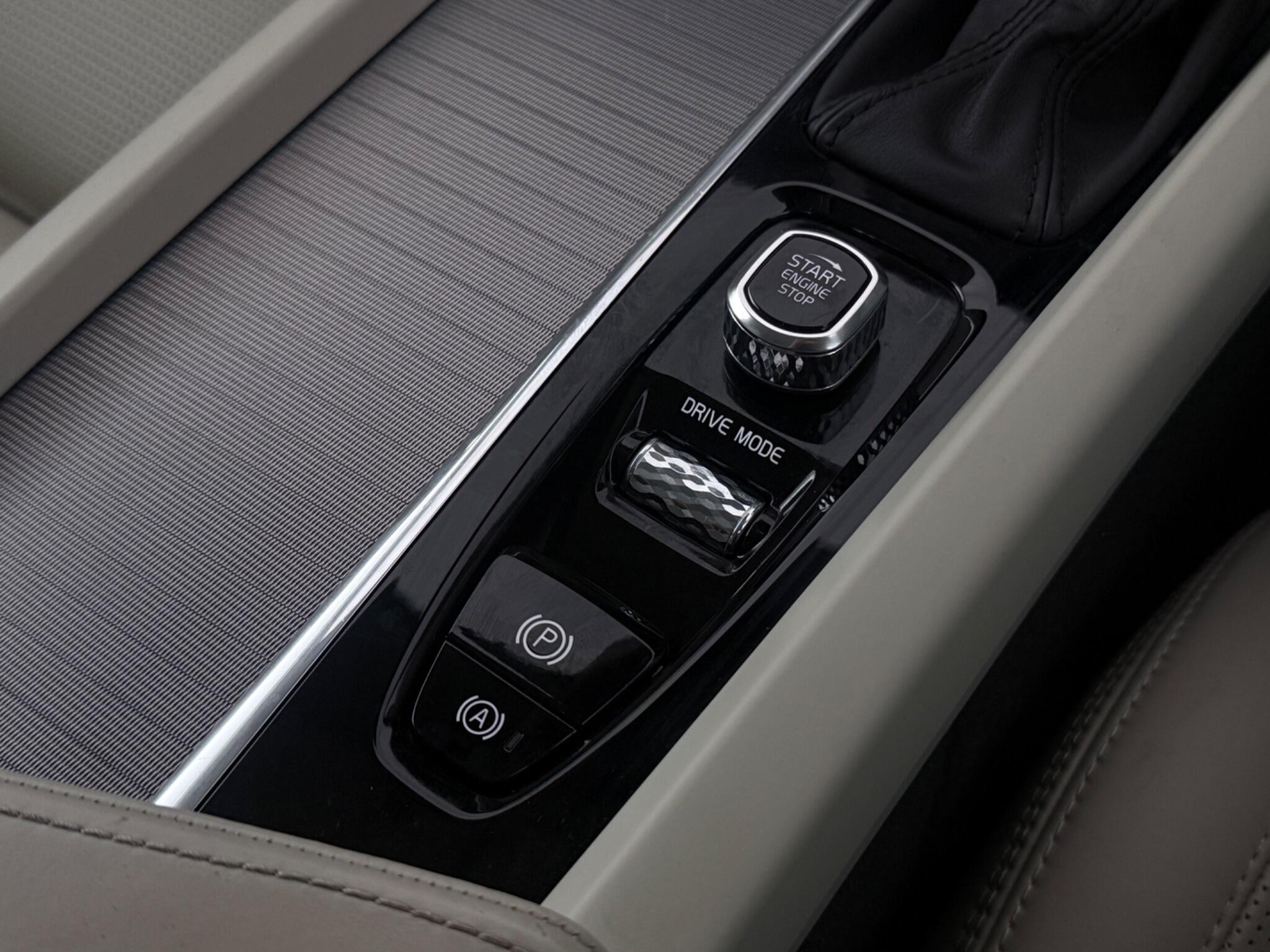 Volvo XC60 view 20
