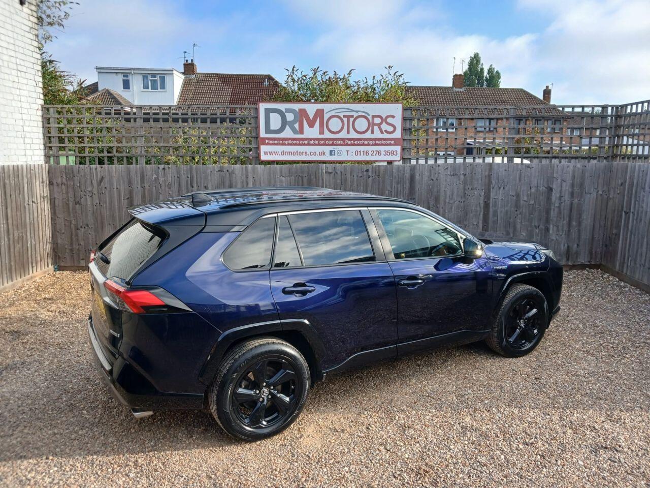 Toyota RAV4 view 45
