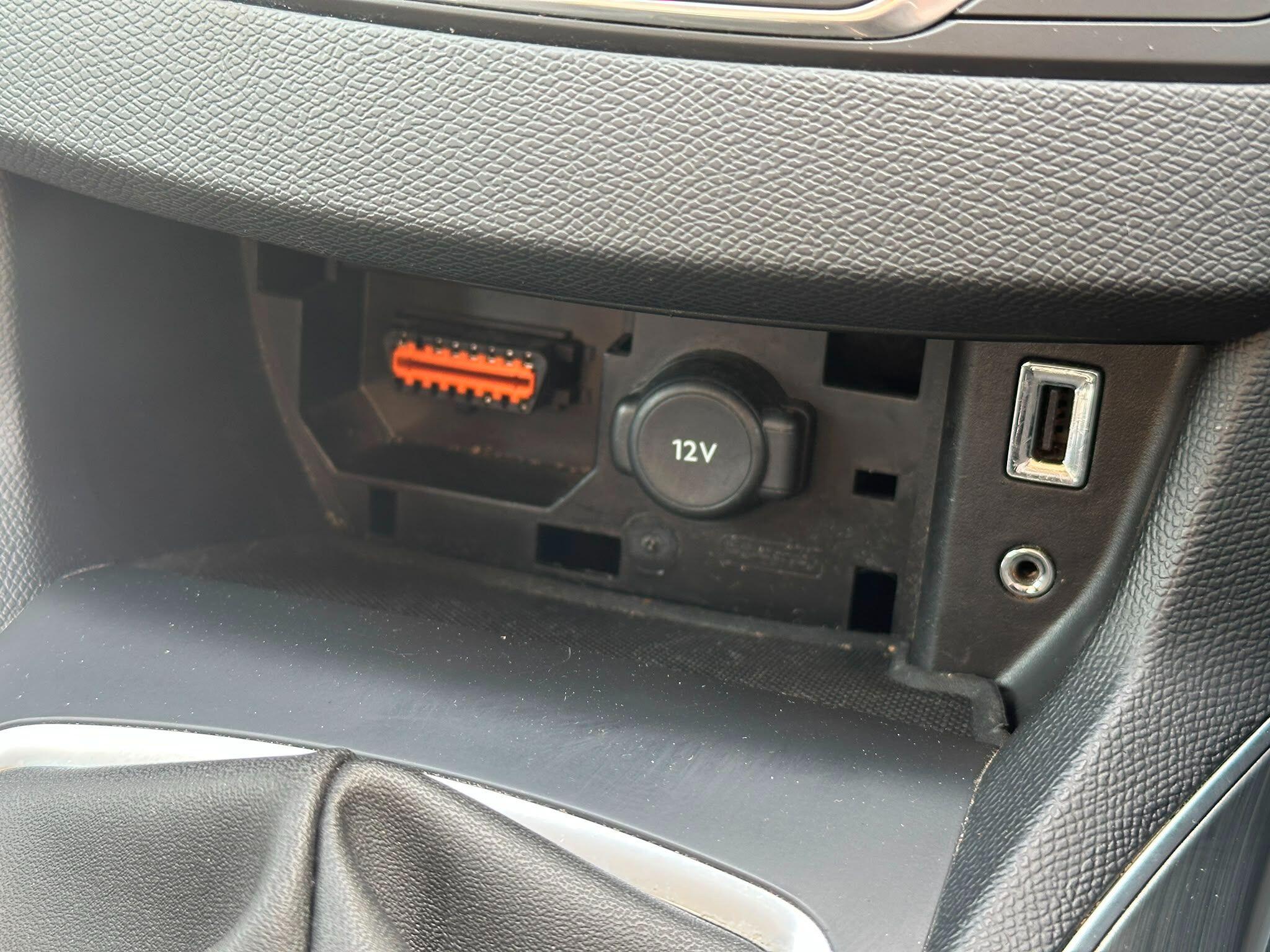 Peugeot 308 view 18