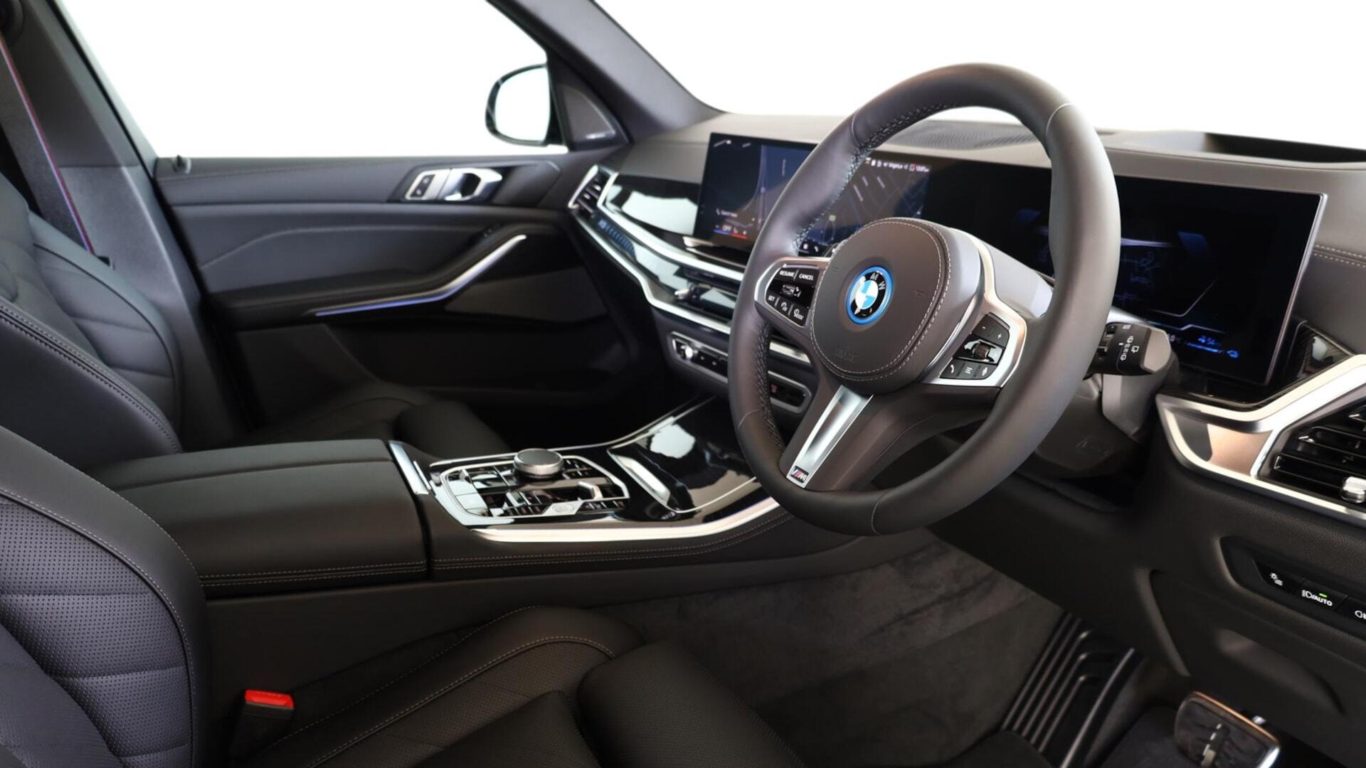 BMW X5 view 6