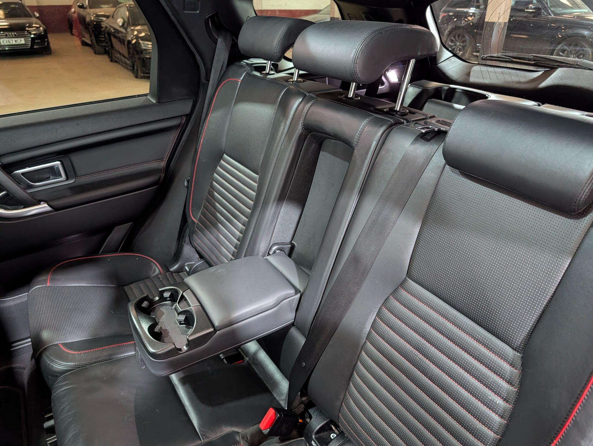 Land Rover Discovery Sport view 68