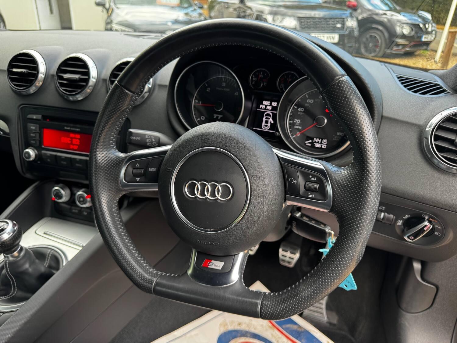 Audi TT view 16
