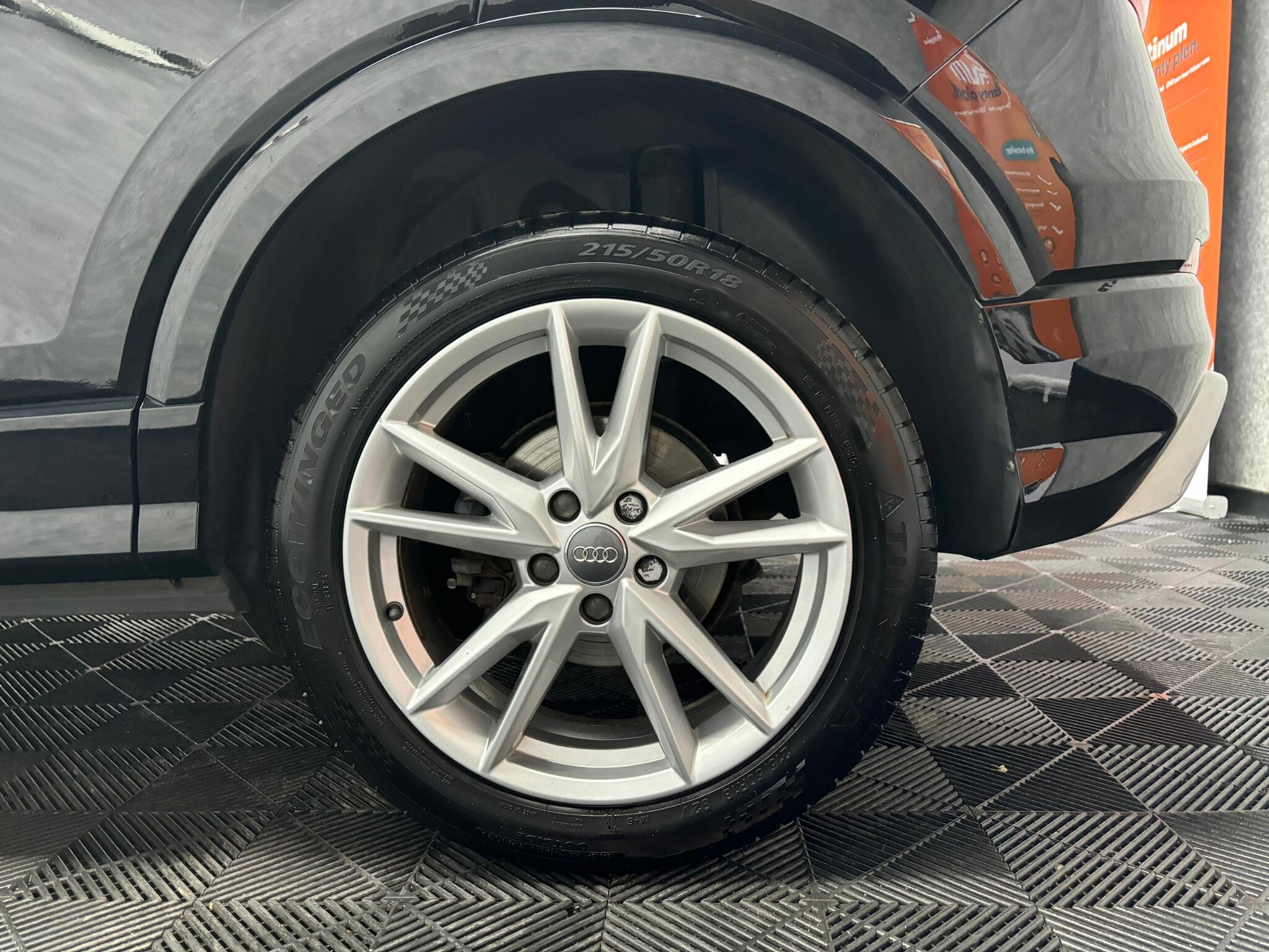 Audi Q2 view 31