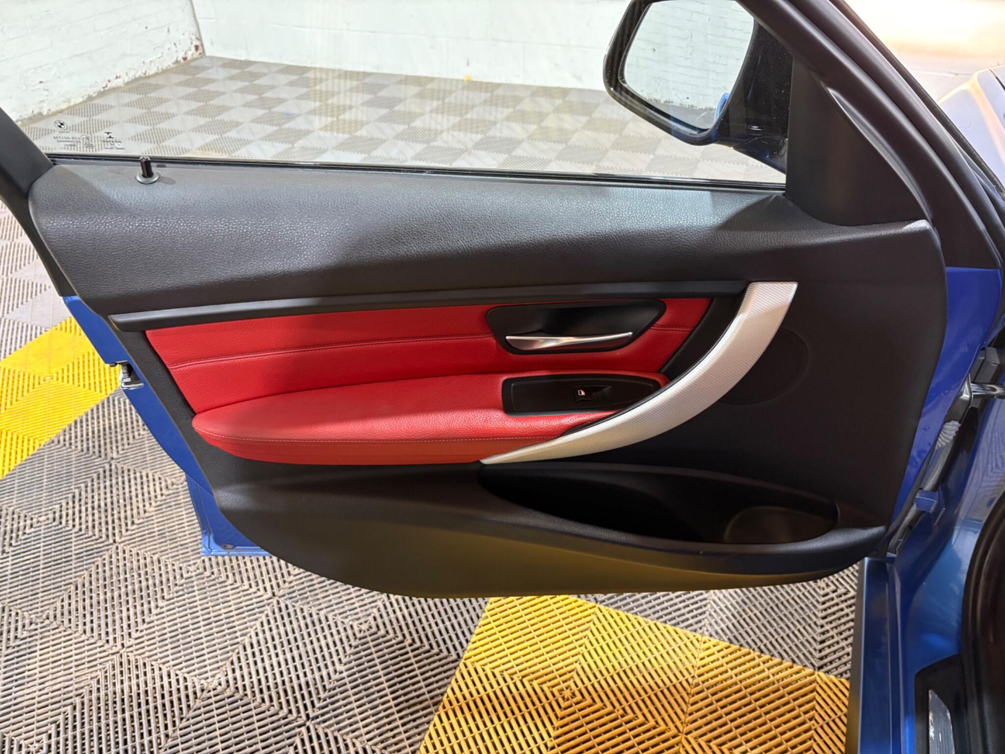 BMW 3 Series view 71