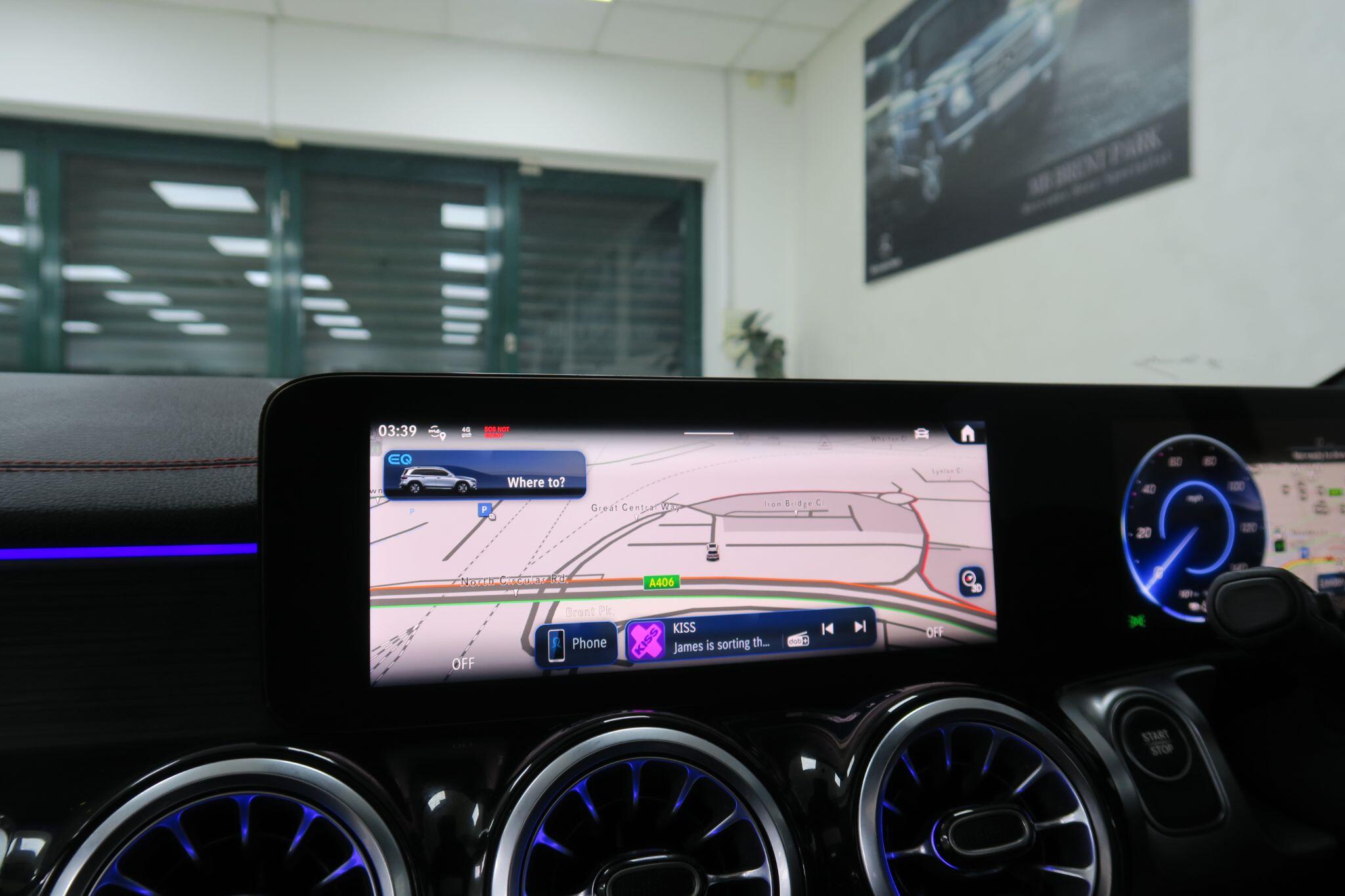 Mercedes-Benz EQB view 13